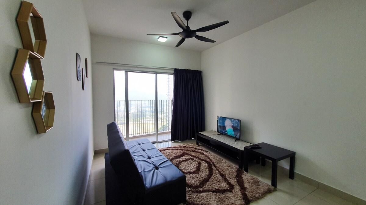 New modern condo (1) with pool @ Bangi