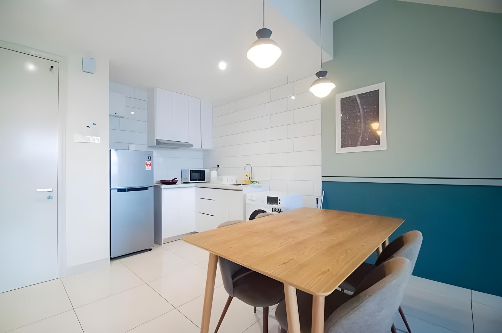 European 2 bedroom Duplex @ Arte