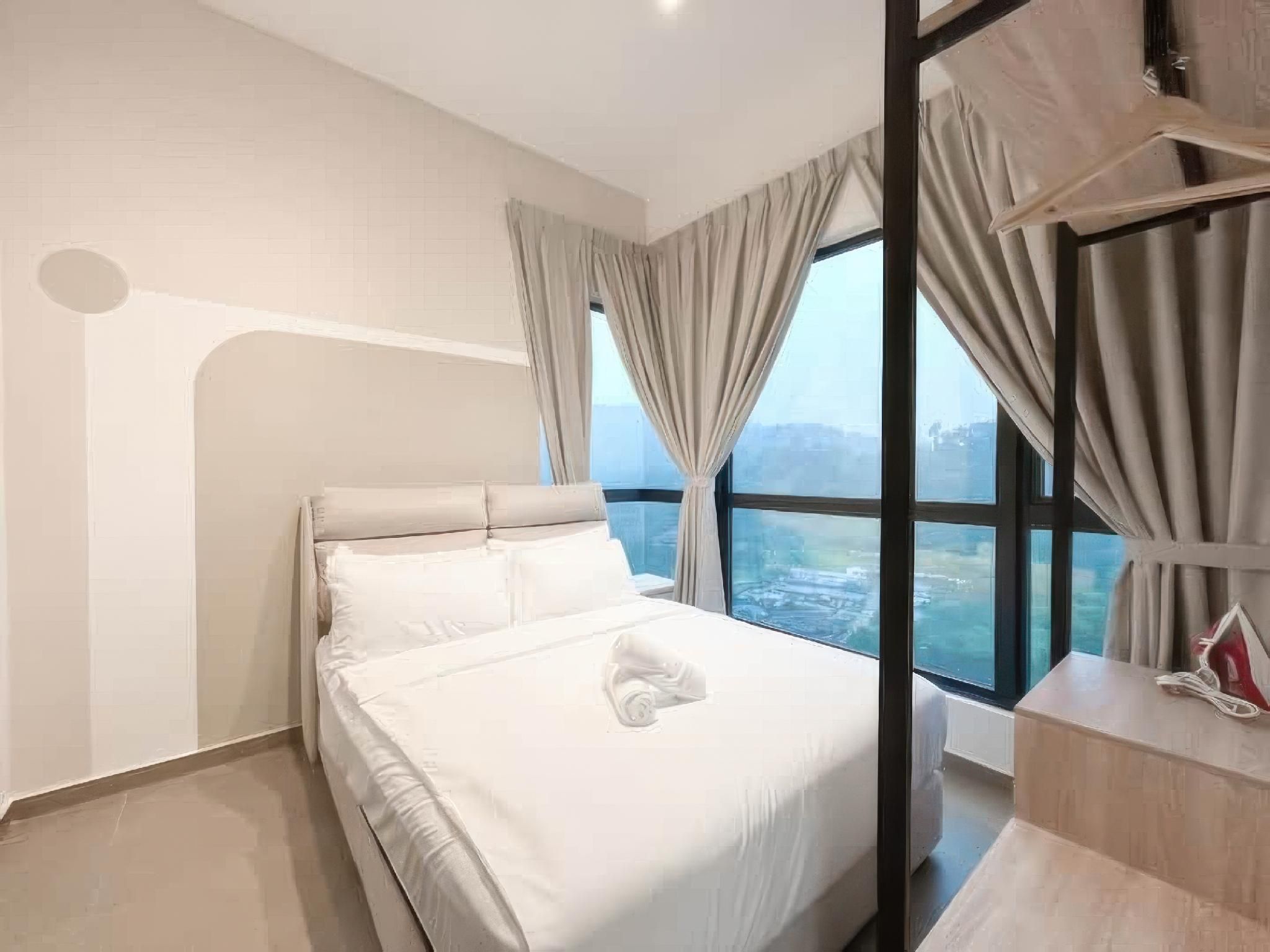 2 Bedroom