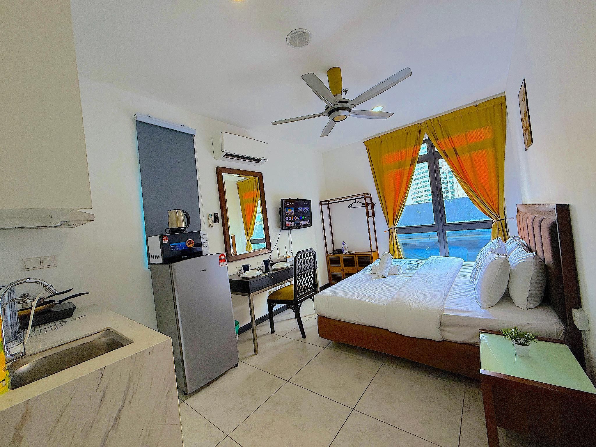 Studio Apartment