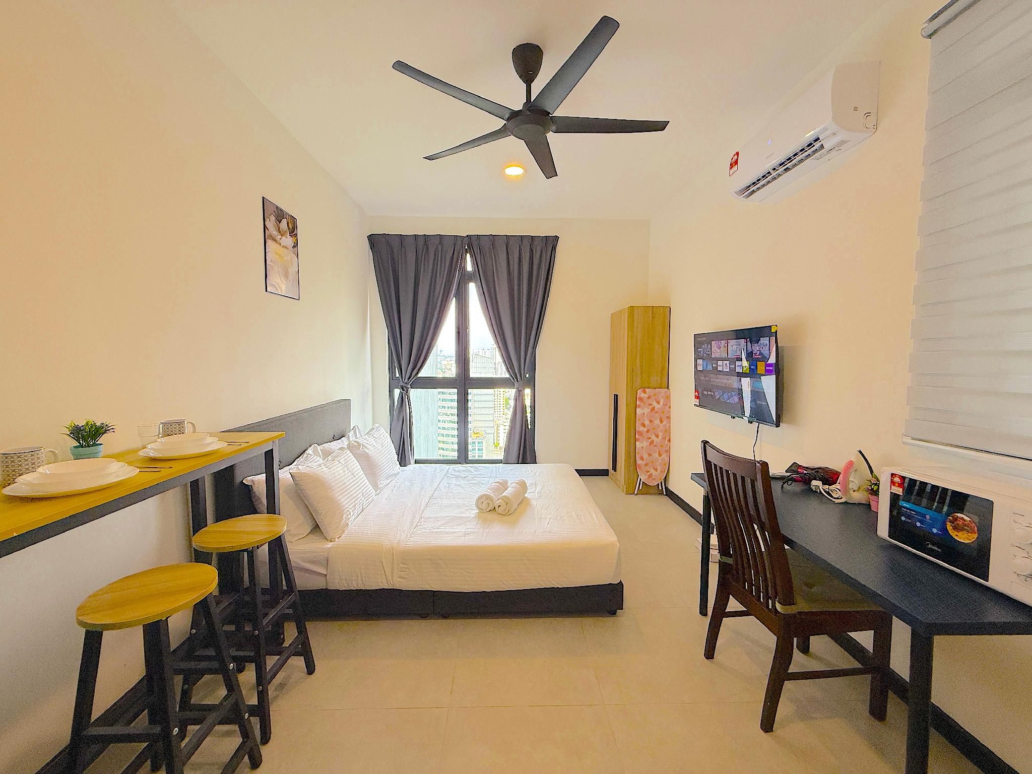 Premier City View Room