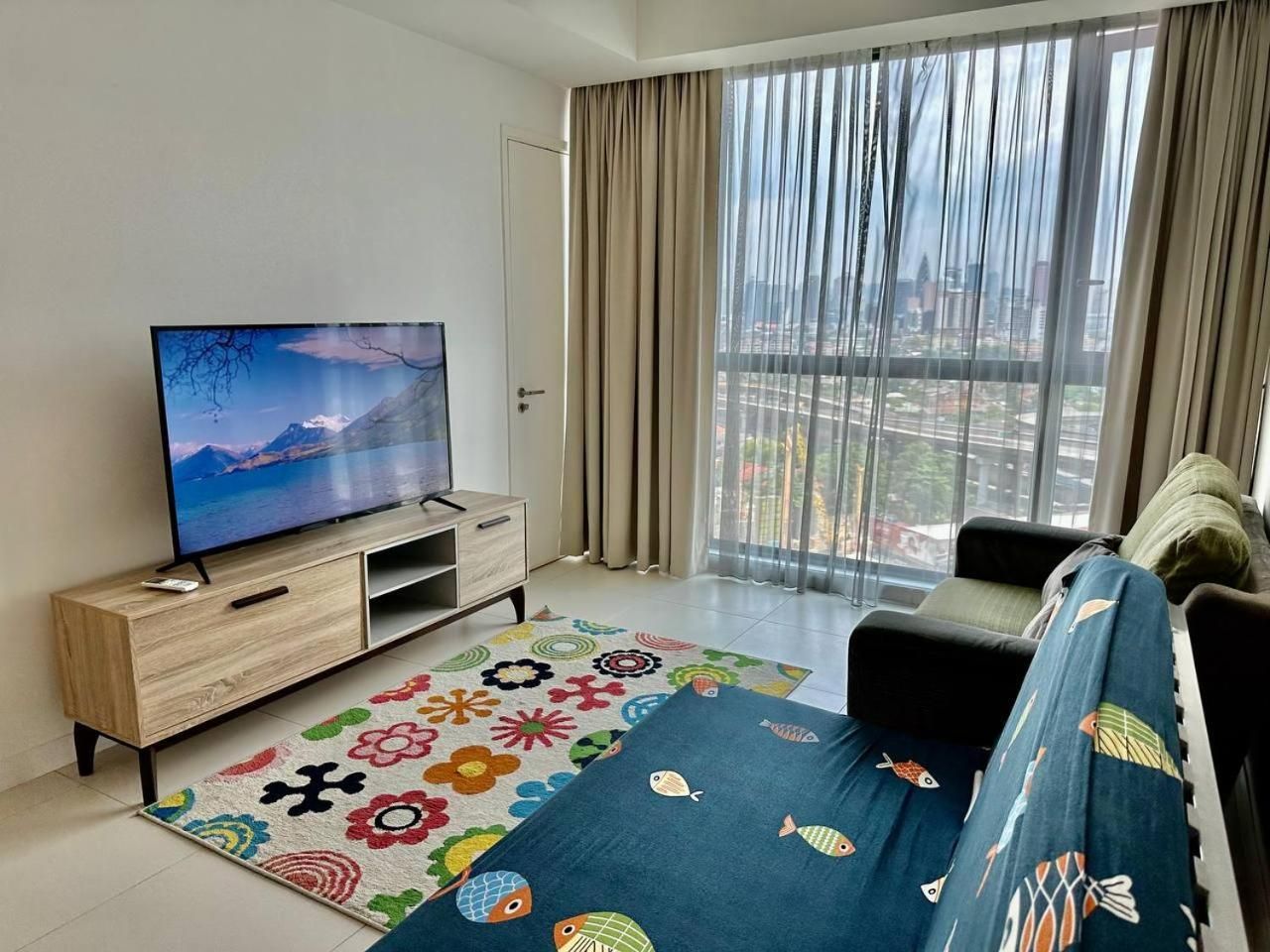 One Bedroom Apartment