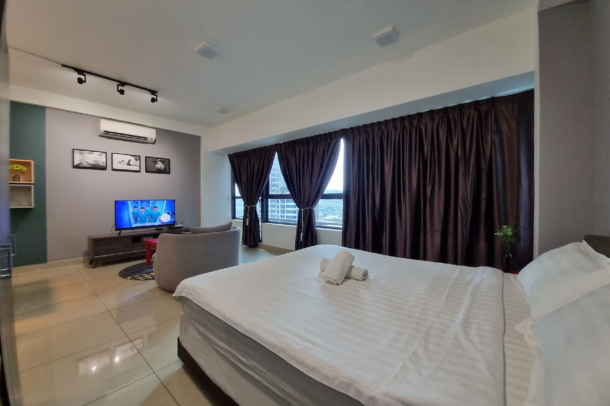 Studio Apartment