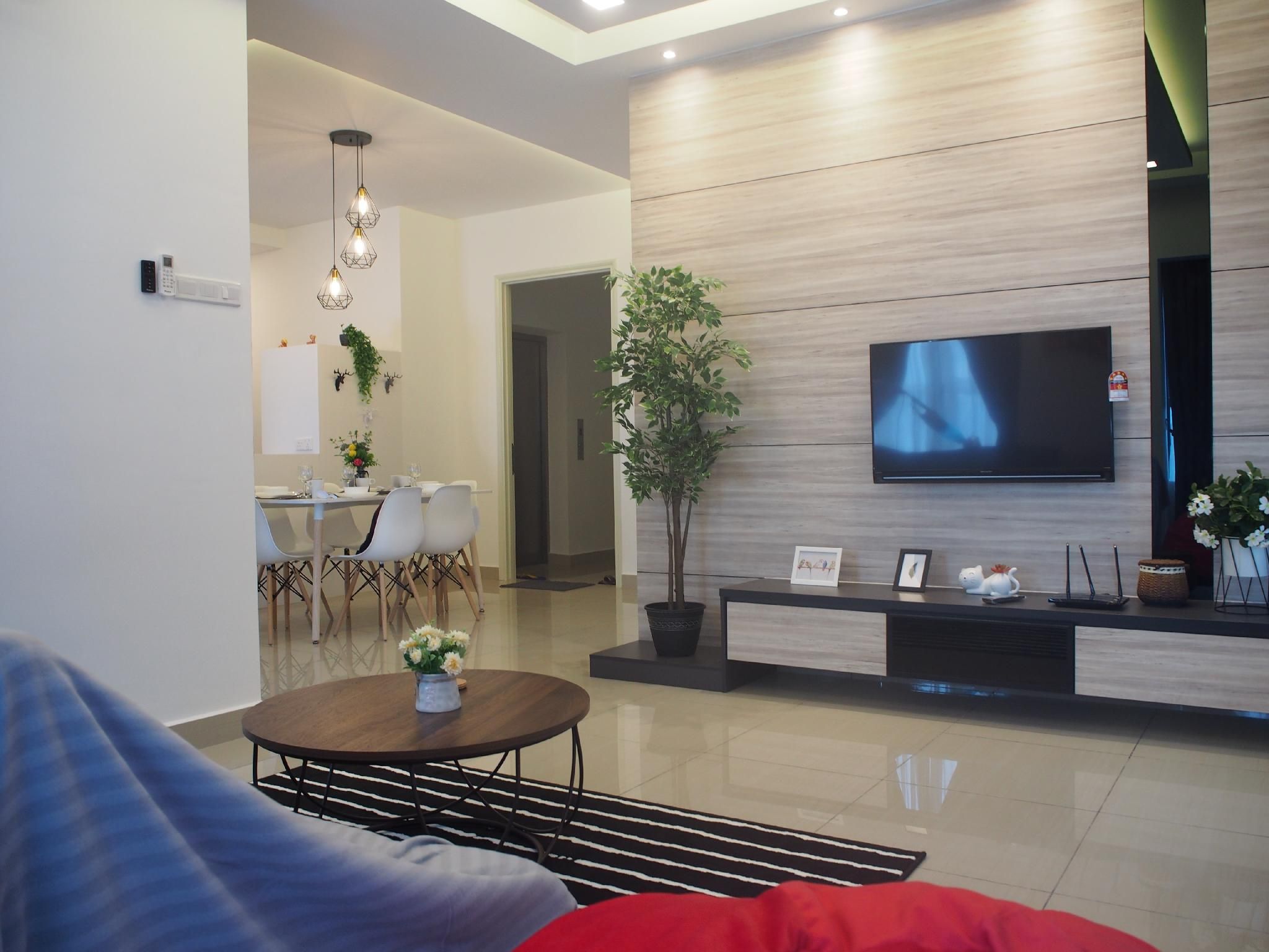 Arte Plus | 3 bed 2 bath | High floor | Spacious
