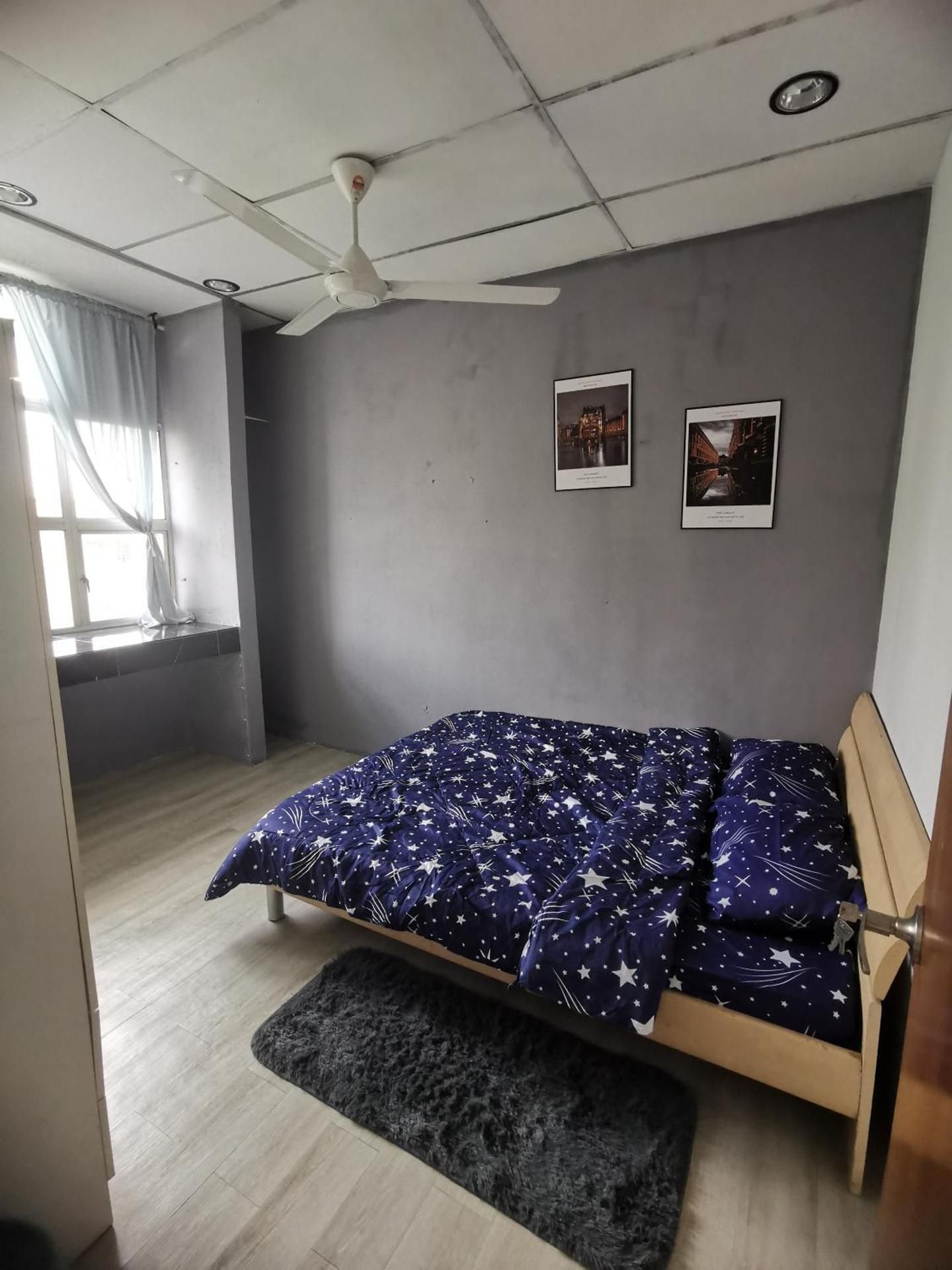 Standard Double Room with Shared Bathroom