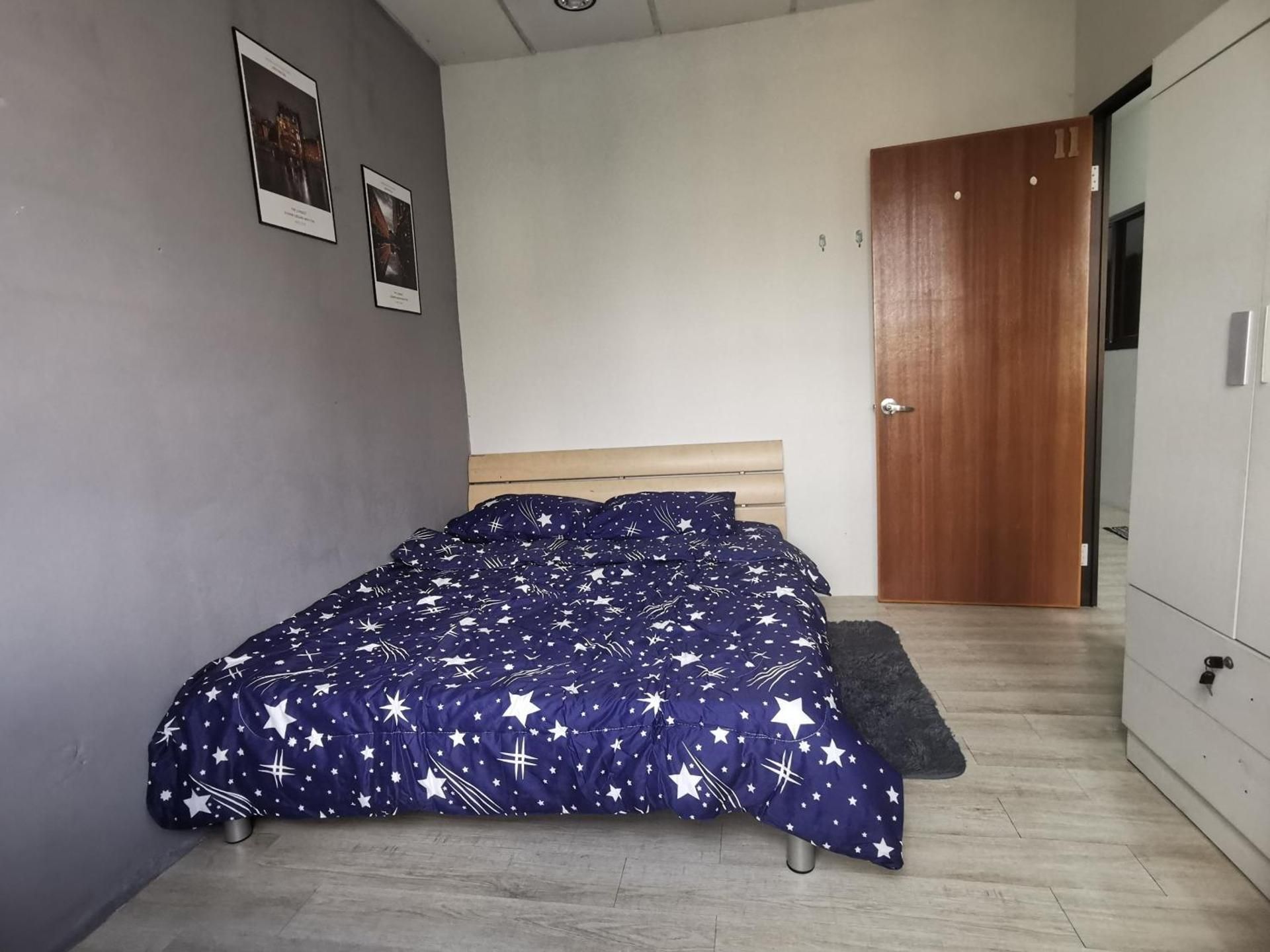 Standard Double Room with Shared Bathroom