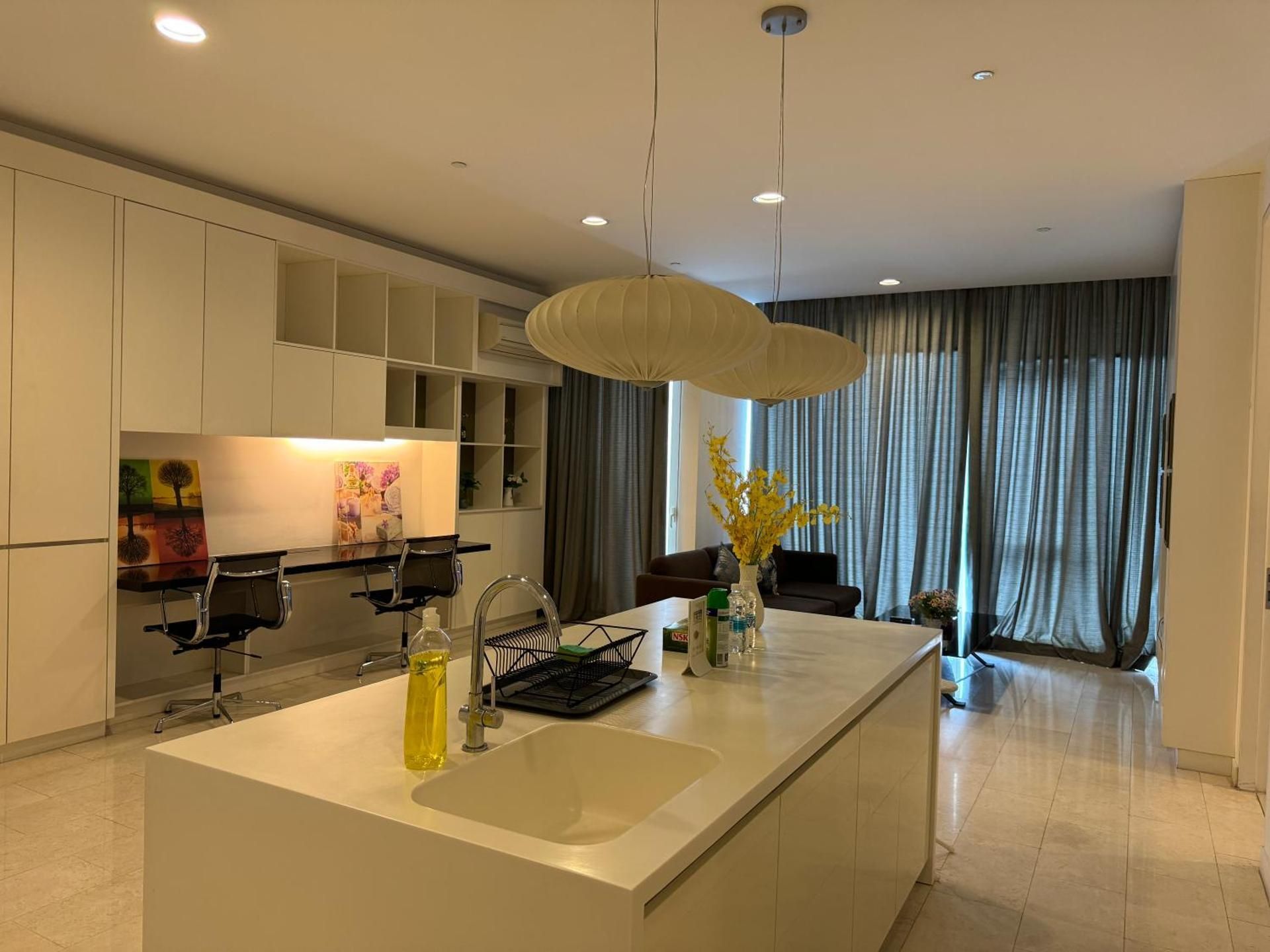 One-Bedroom Apartment