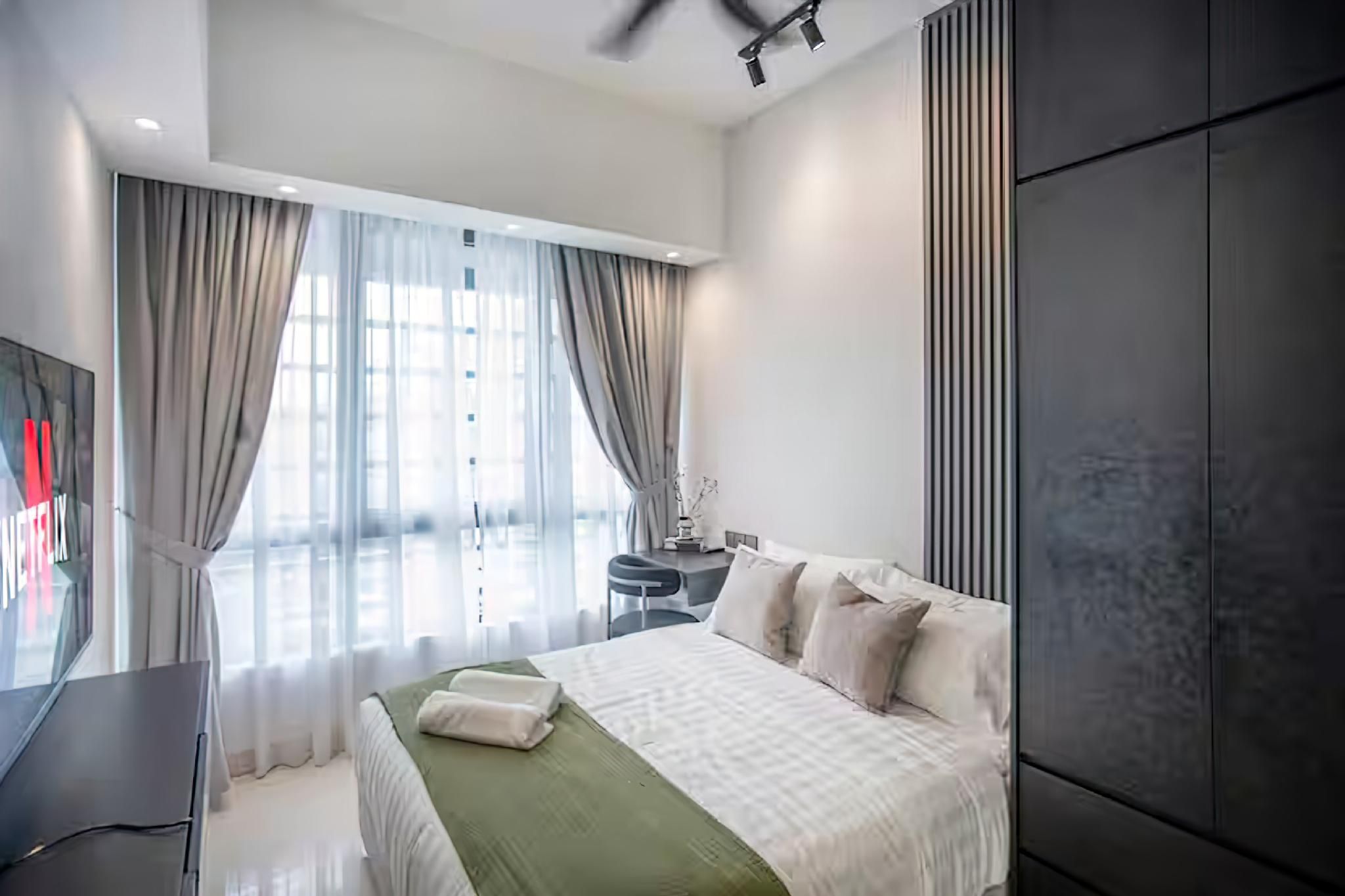 1 Bedroom Apartment