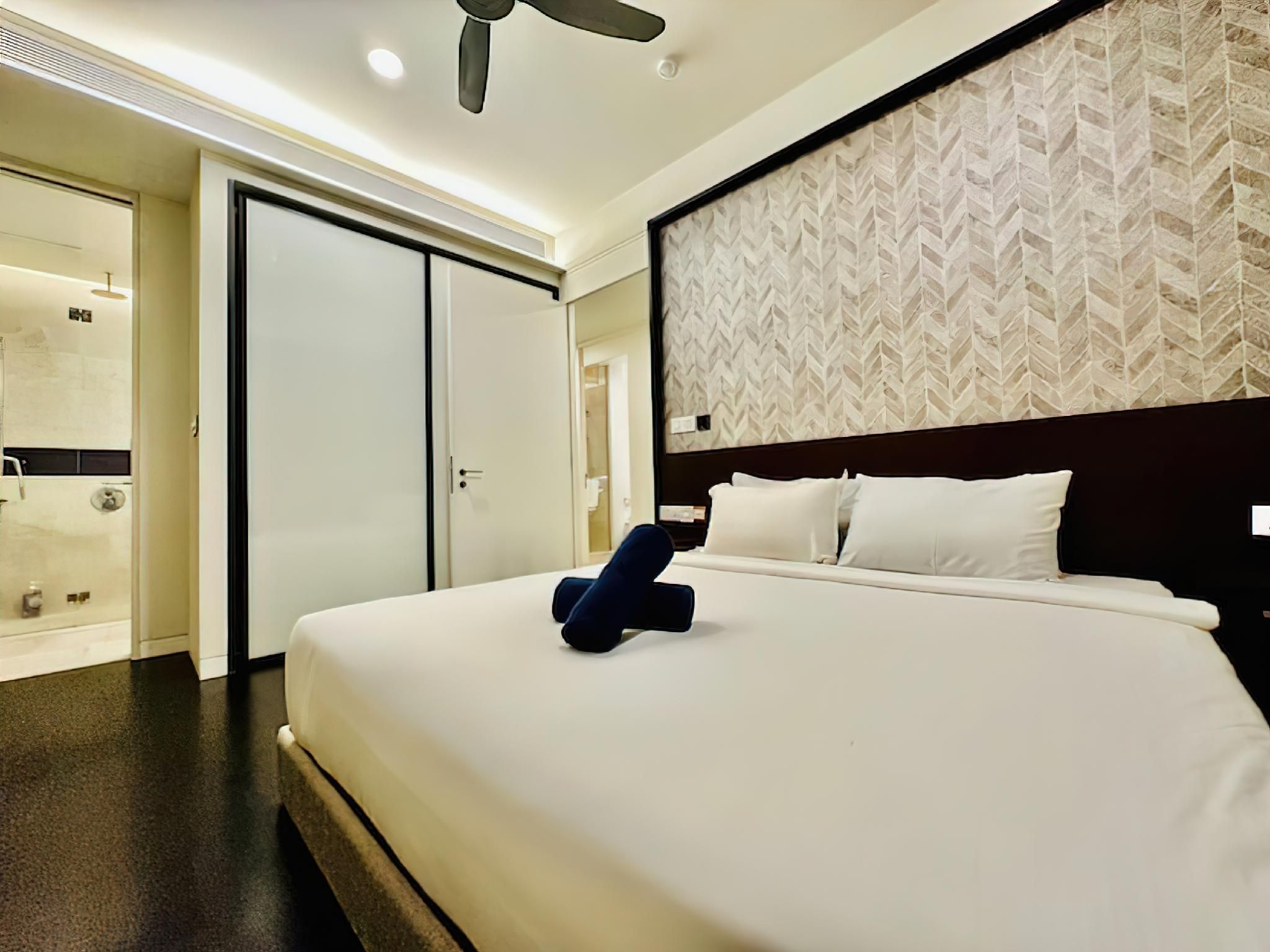 2 Bedroom
