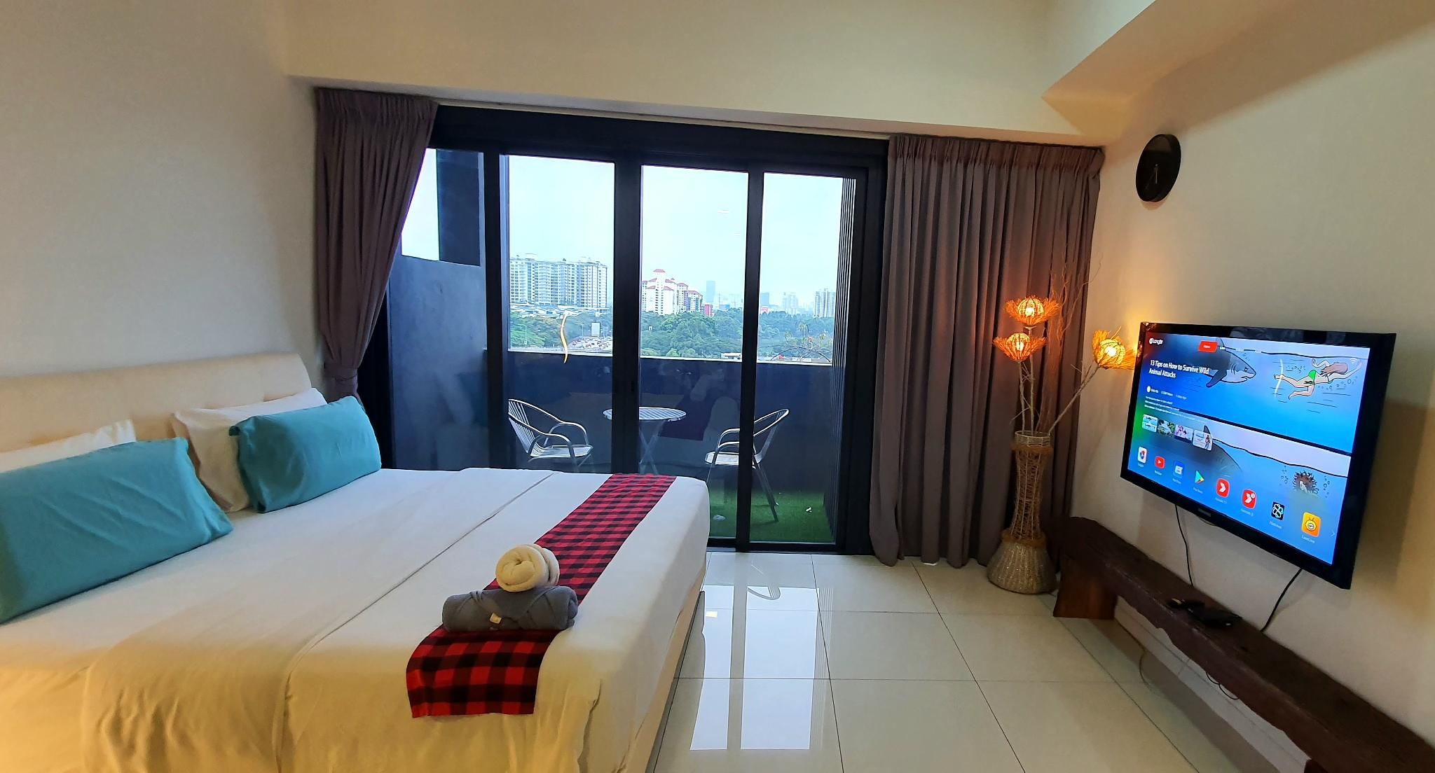 Studio with Balcony City View