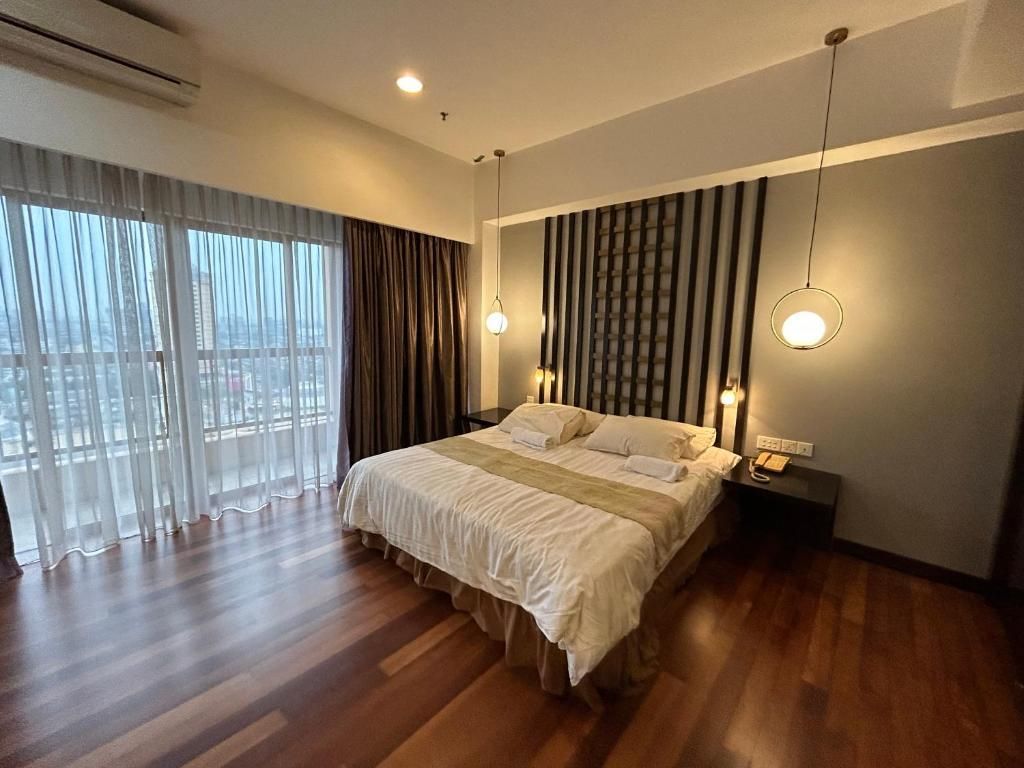 Deluxe Balcony