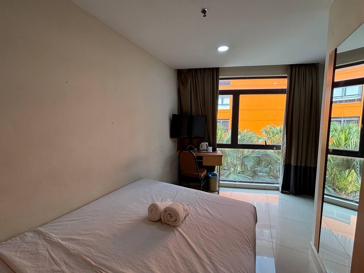Signature Hotel Puchong QueenRoom LRT 22