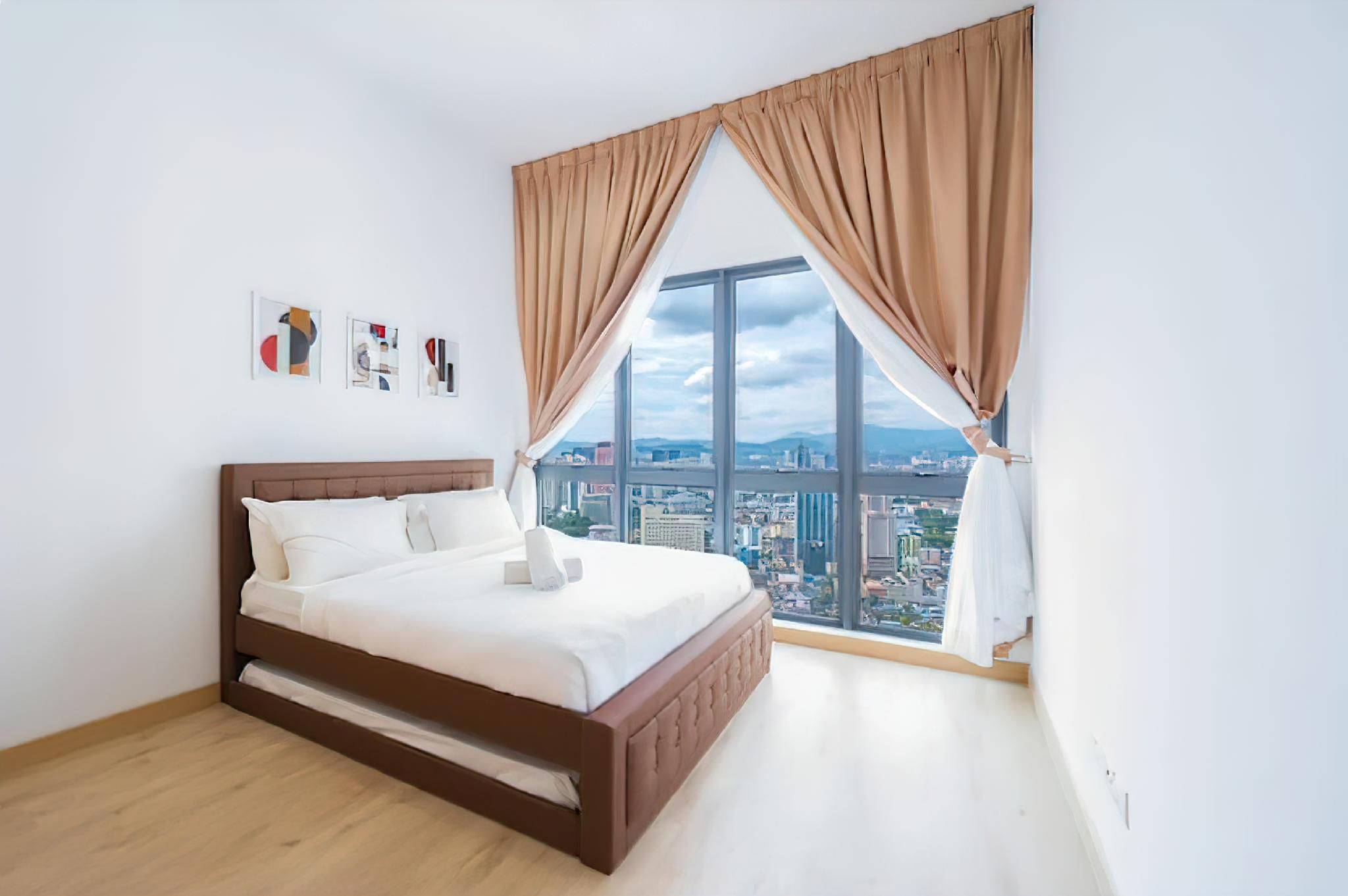 1 Bedroom Apartment