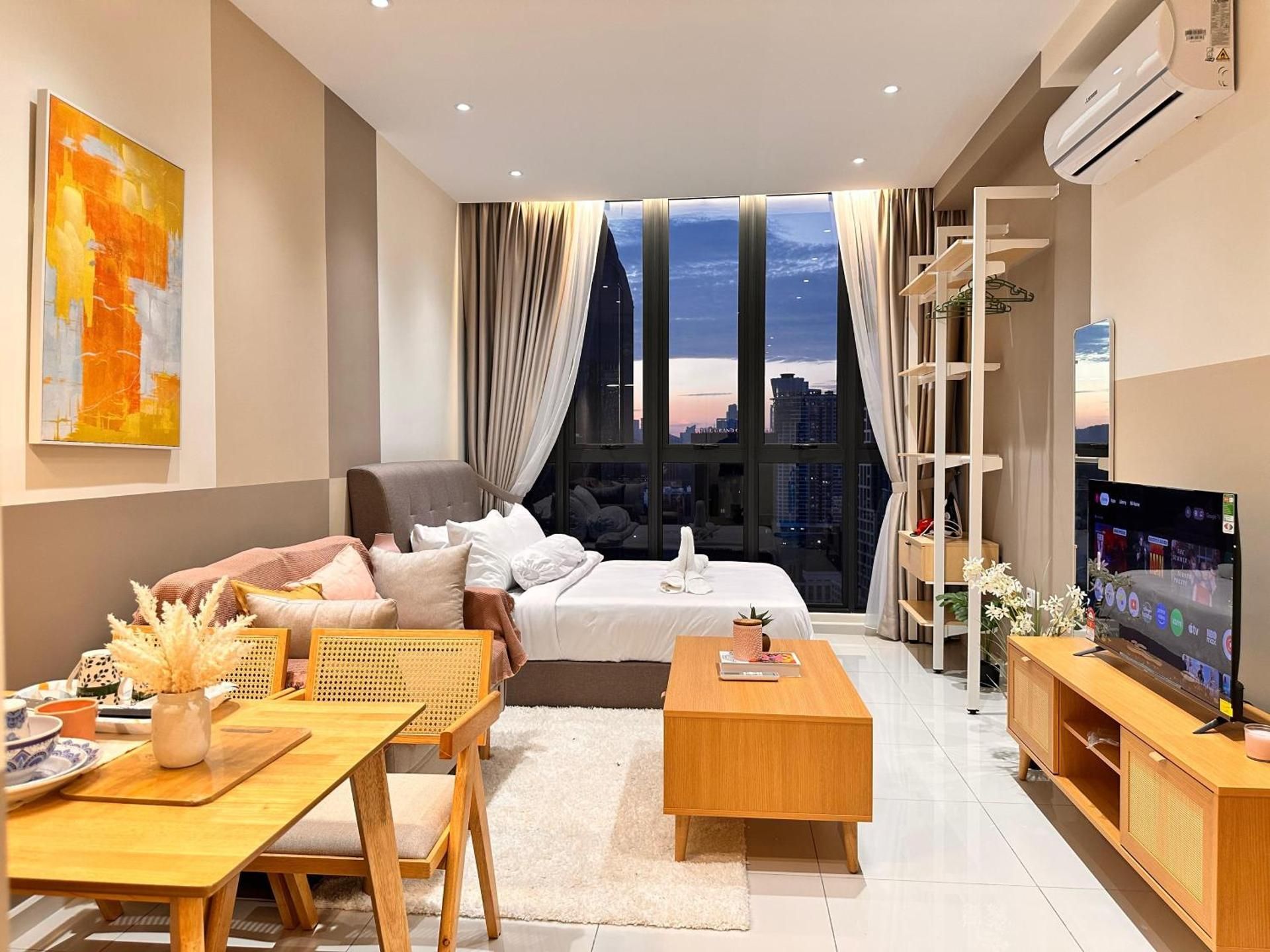 Suite with City View