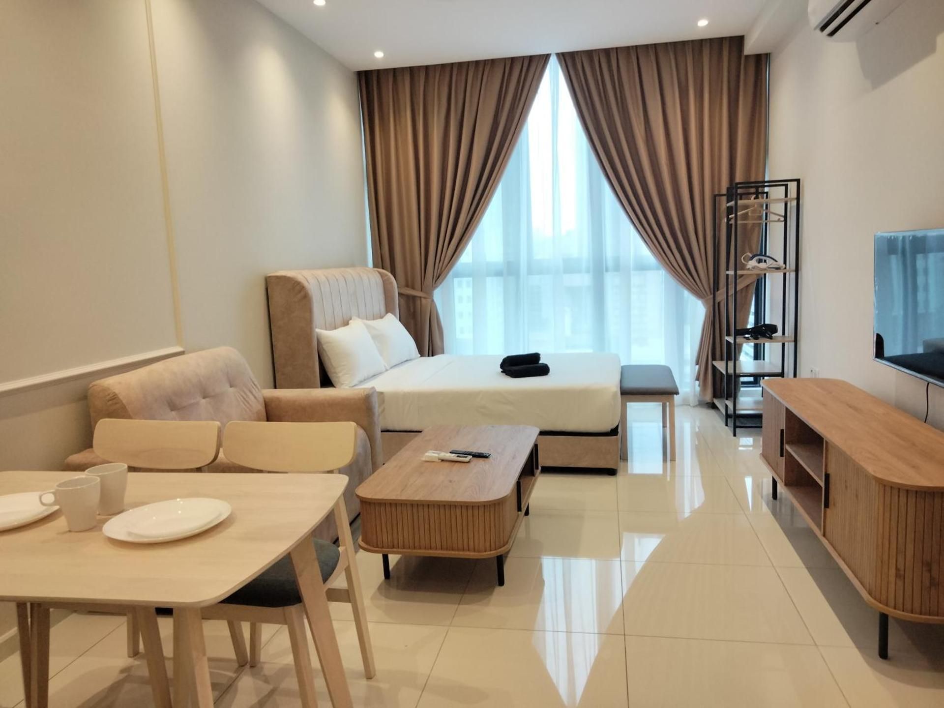 Deluxe Family Room