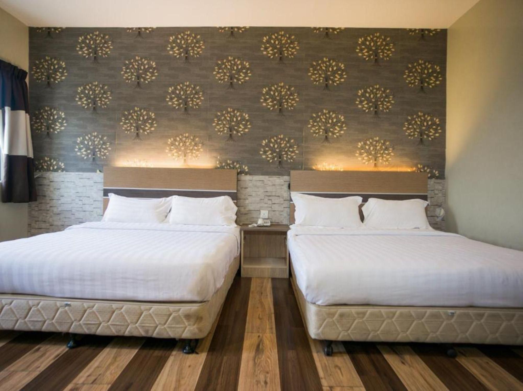 Deluxe Family Room