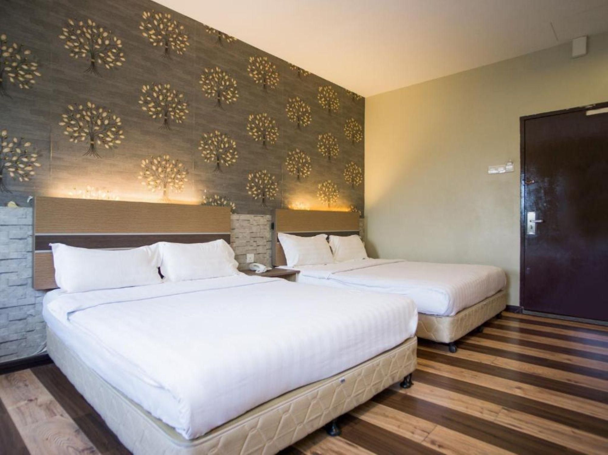 Deluxe Family Room