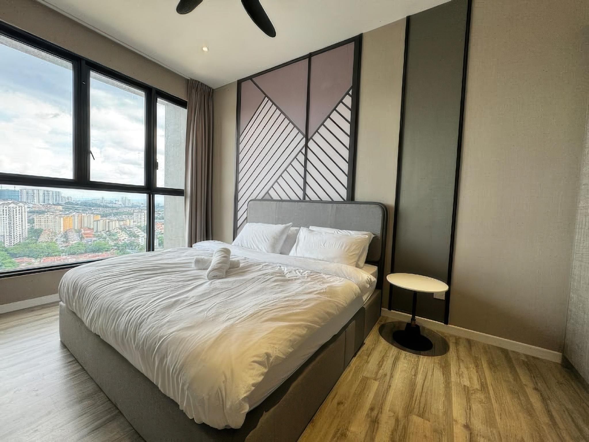 2 Bedroom