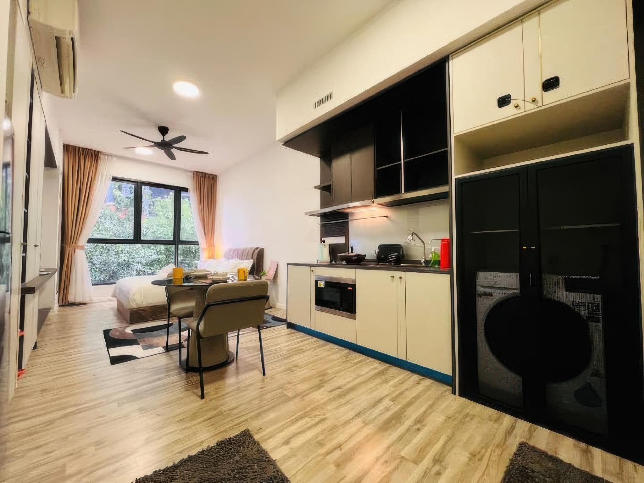 Studio Apartment