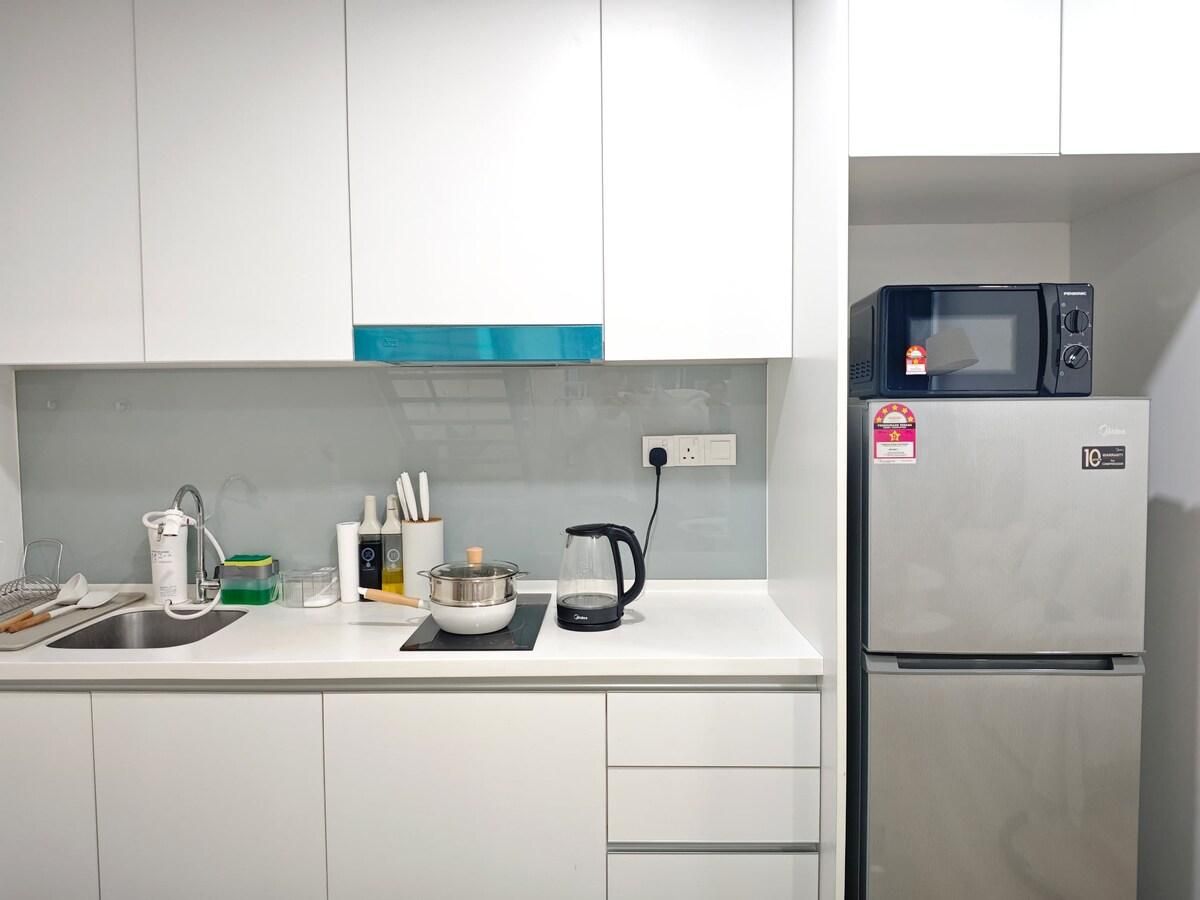 KLCC Loft: Convenient MRT Access 4pax@Eko cheras