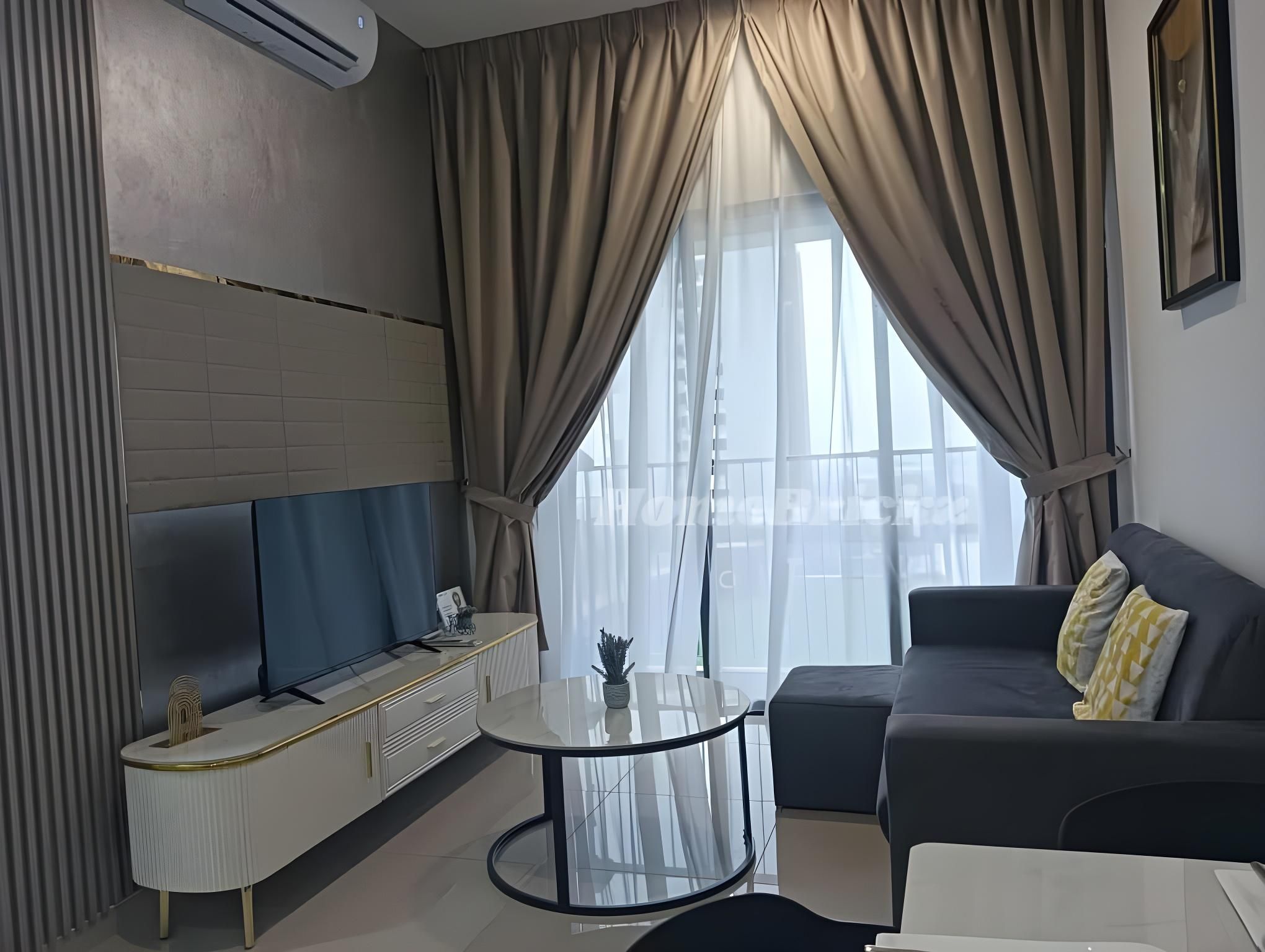 2 Bedroom - 1 Bath Suite