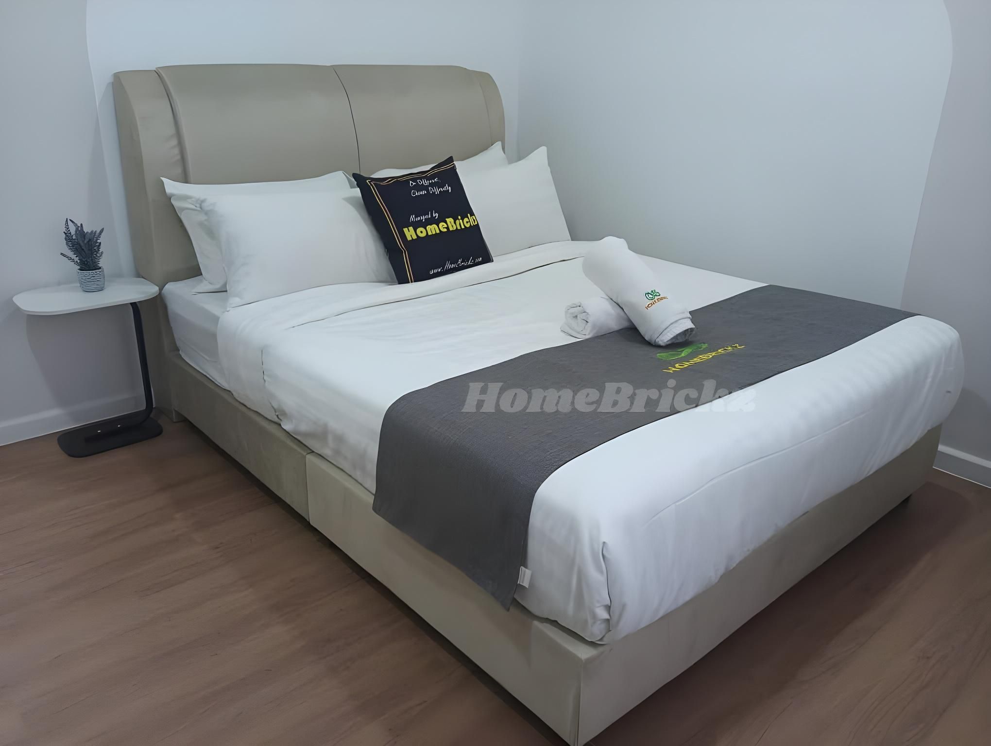 2 Bedroom - 1 Bath Suite