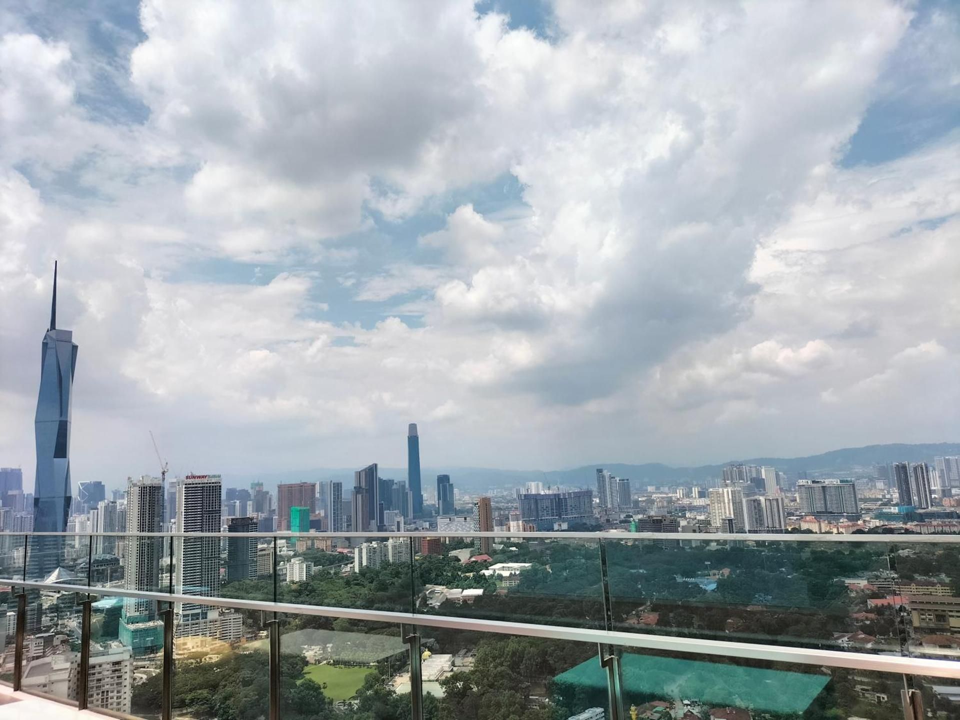 Apartment with City View