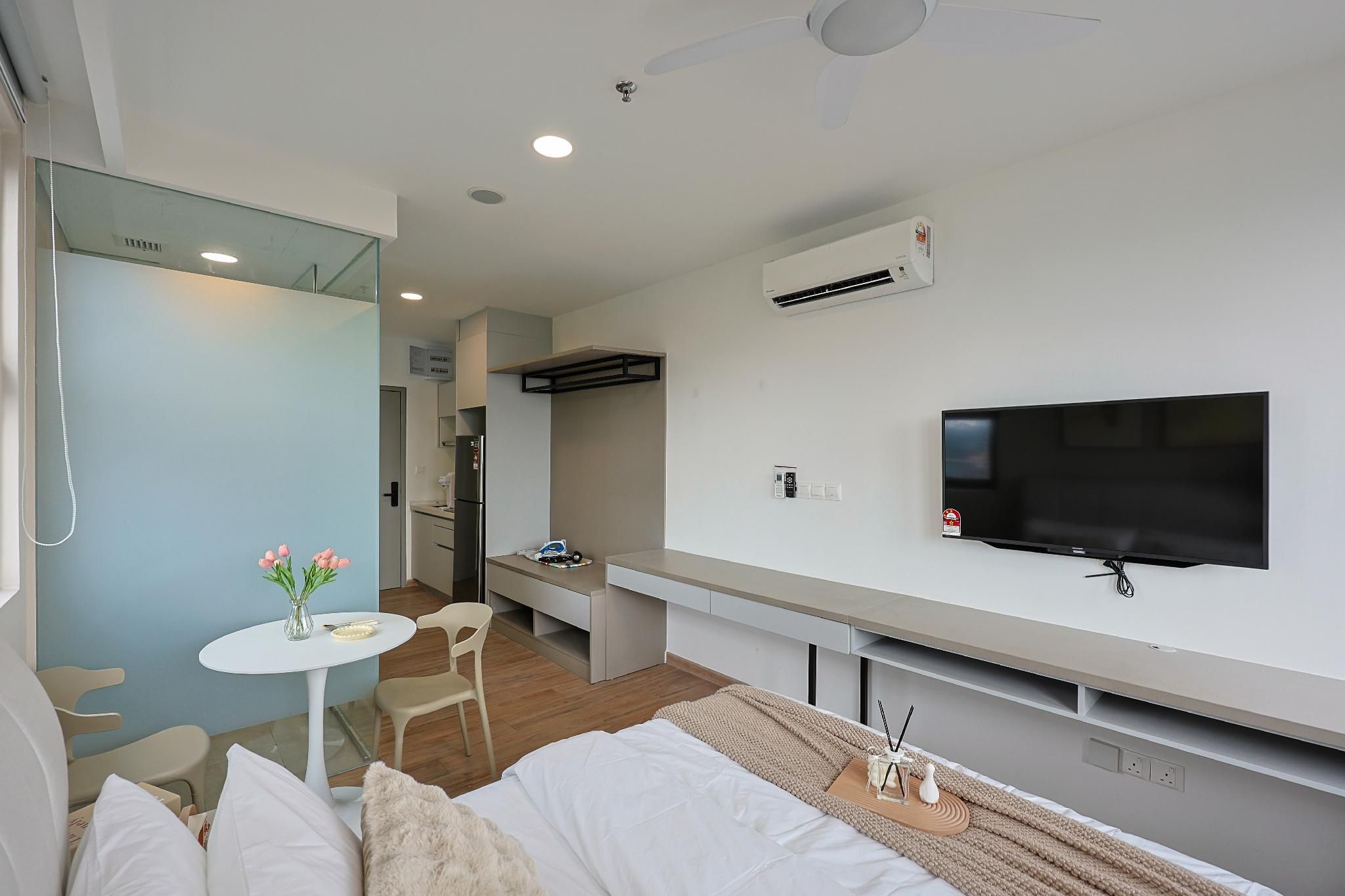 Warm cream-style 2pax studio Riveria by NEXX FIELD