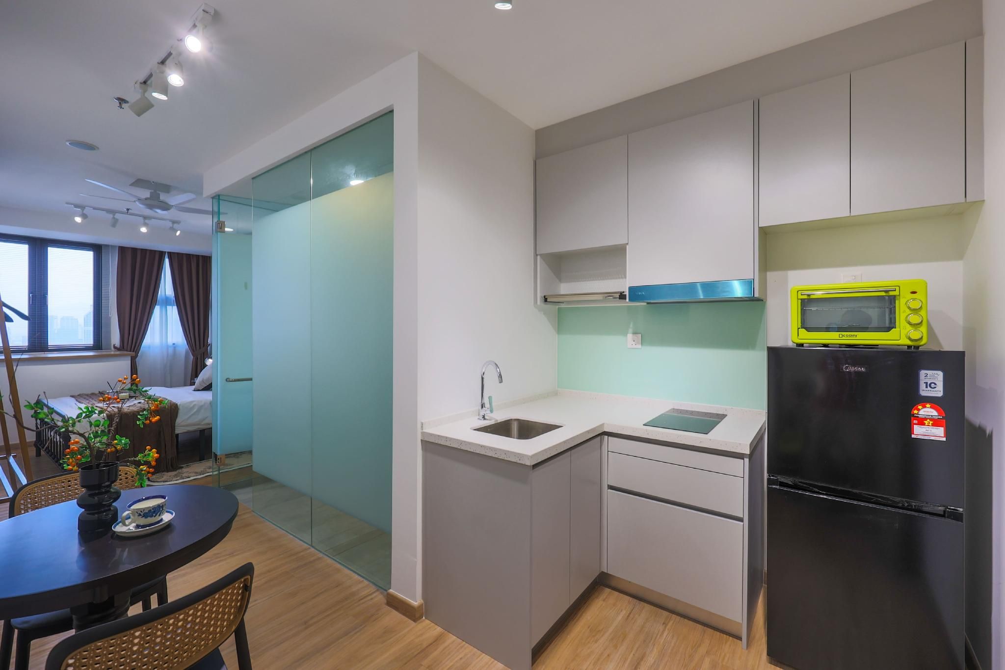 2Pax Modern Oriental Style Apartment with KL View