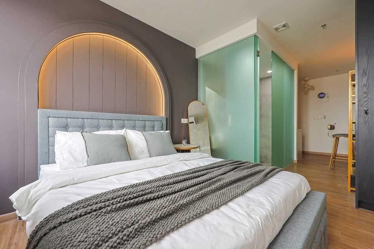 2Pax Grey Luxury Studio Apartment @ KL City