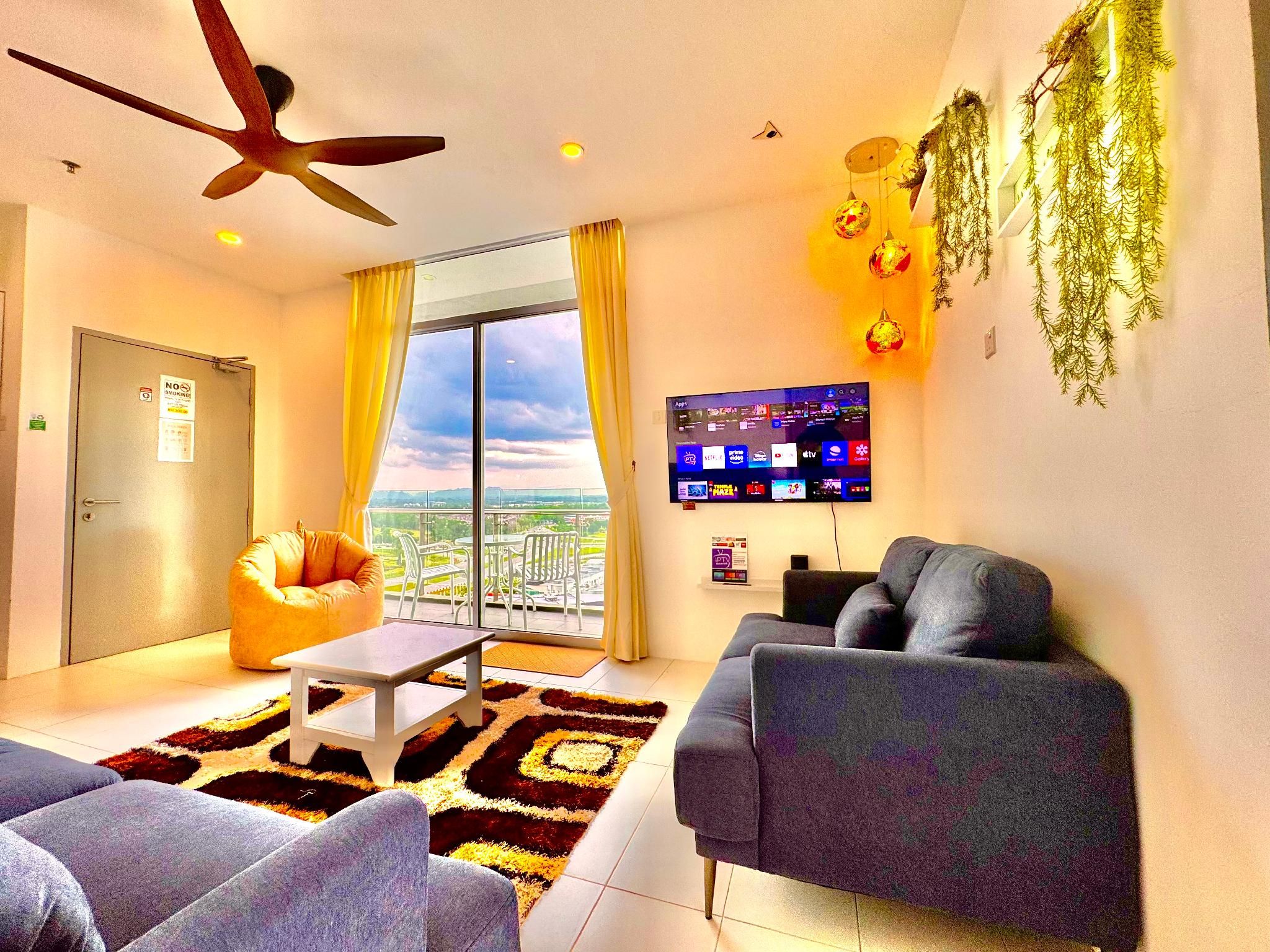 2 Bedroom Deluxe Suite