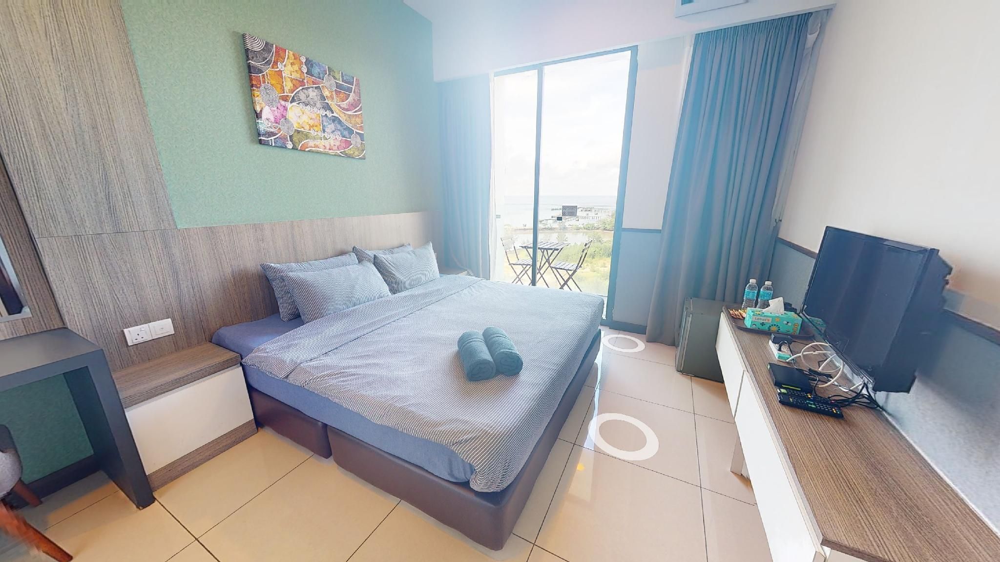PD DWharf Seaview & Sunset Suite 6 (Up to 3 Pax)