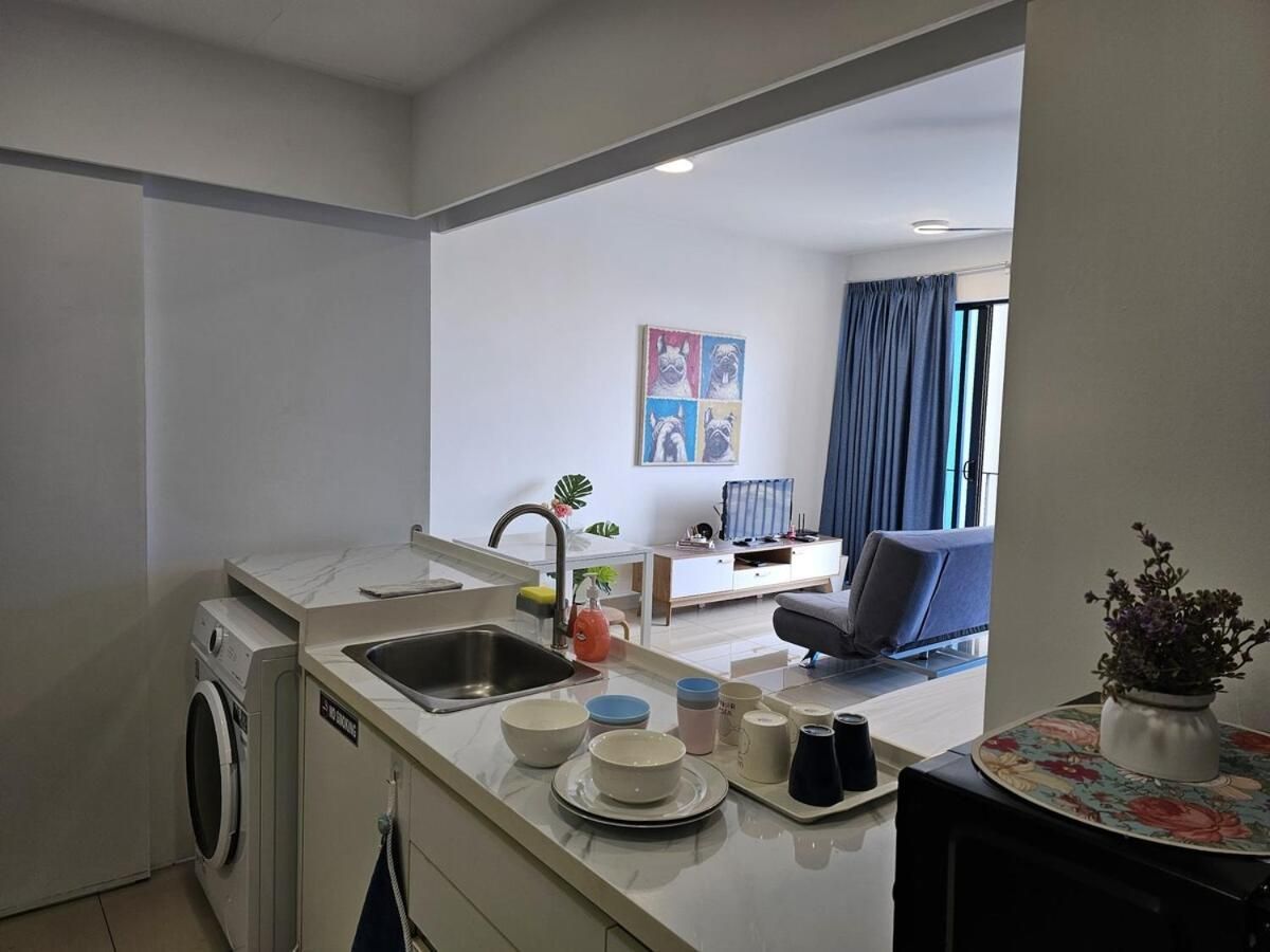 One-Bedroom Deluxe Apartment