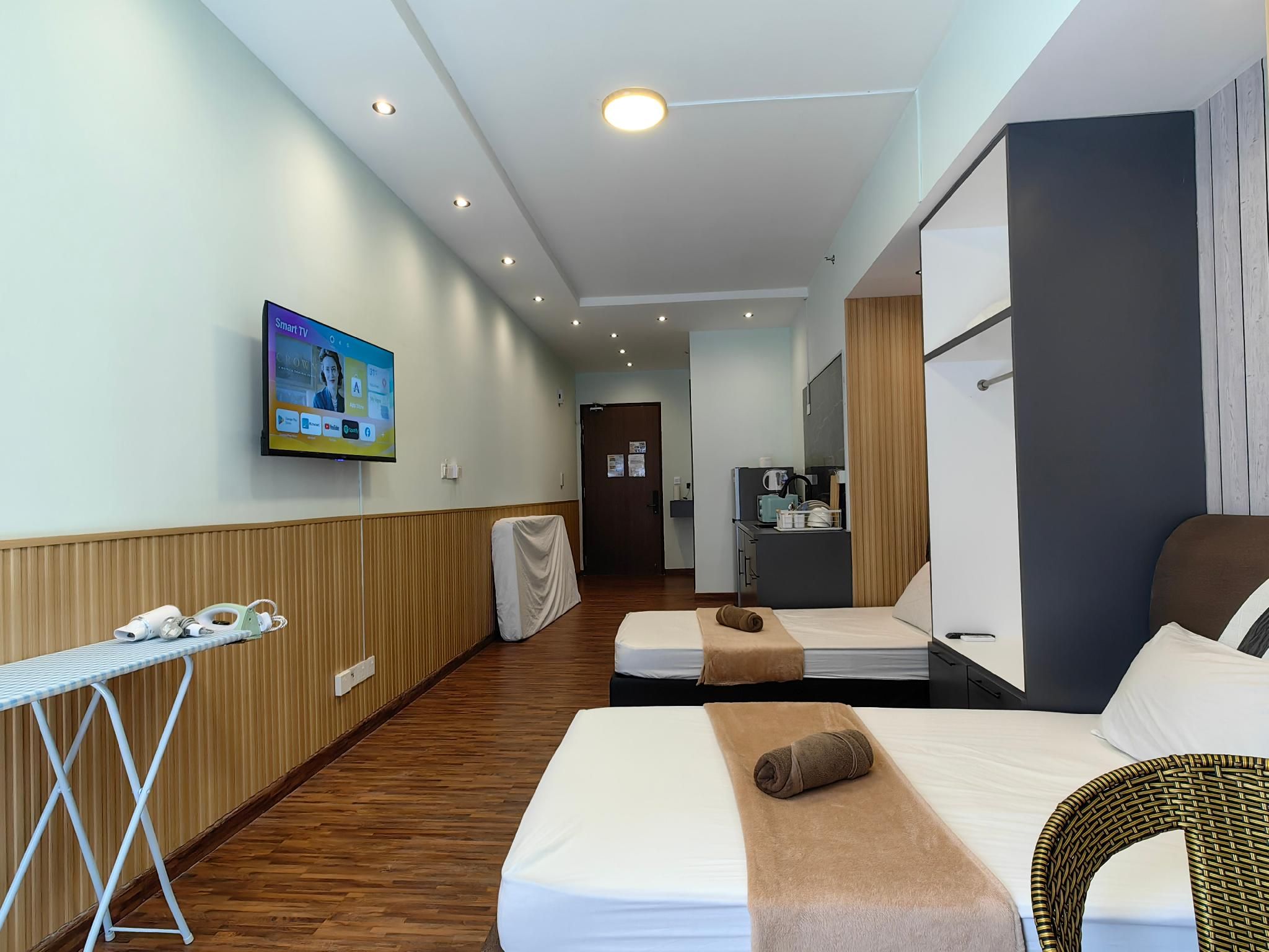 High Floor Near Airport Cozy Room K Avenue 3 Pax