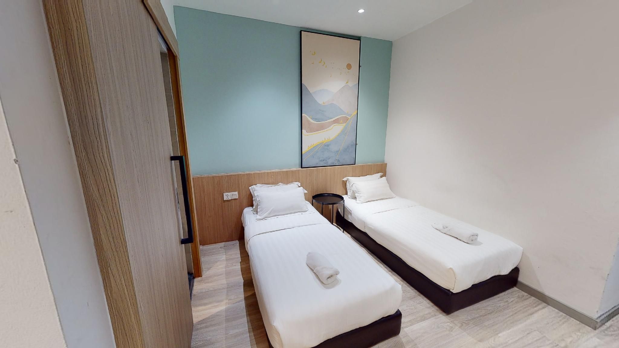 Paradise Suite 804 @Sutera Avenue, Twin Single Bed