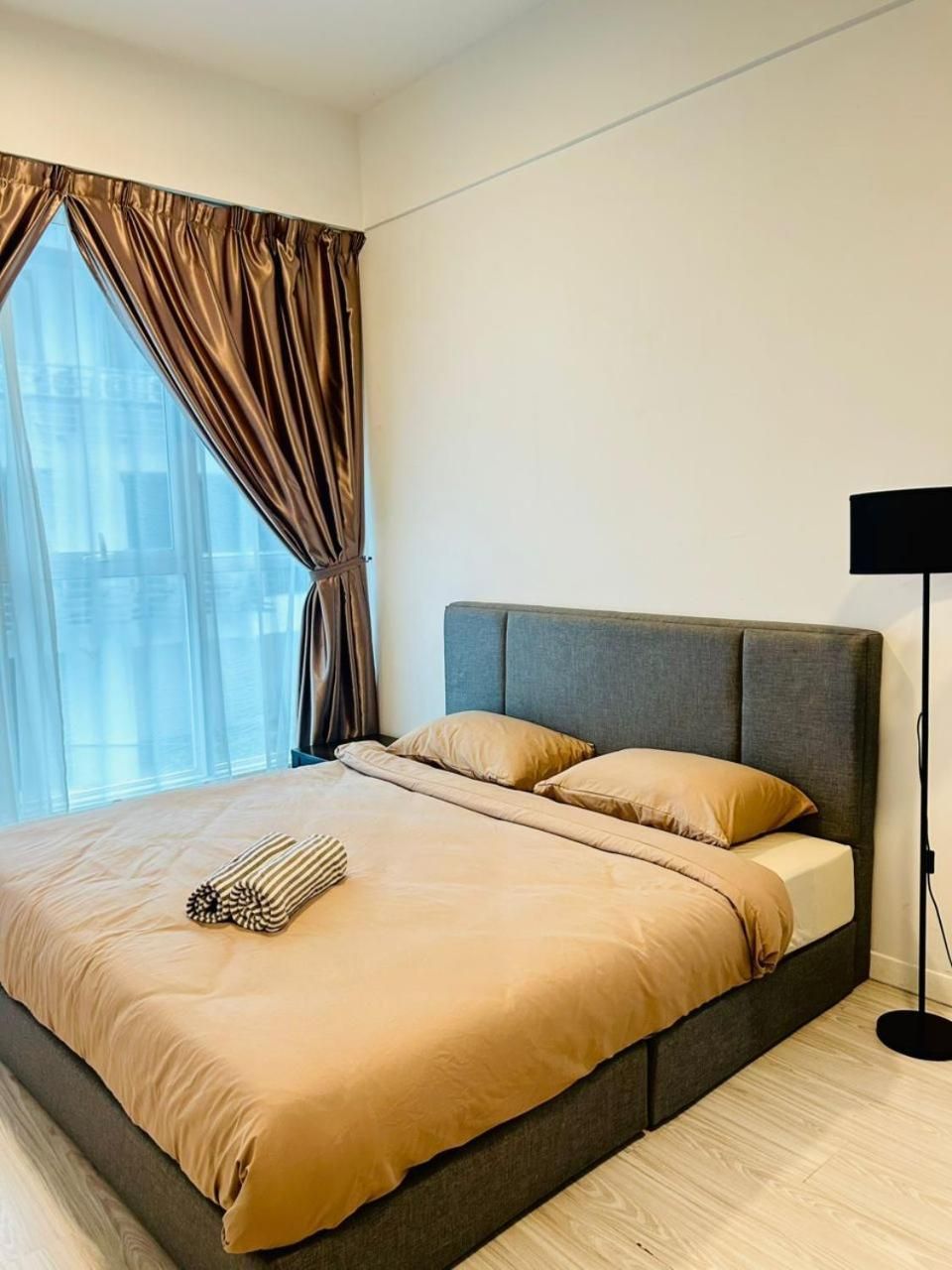 Double Room with Shared Bathroom