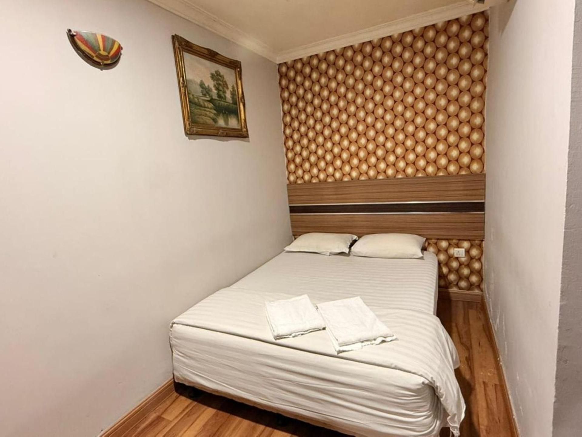 Swing & Pillows @ Dataran Nilai Standard King Room