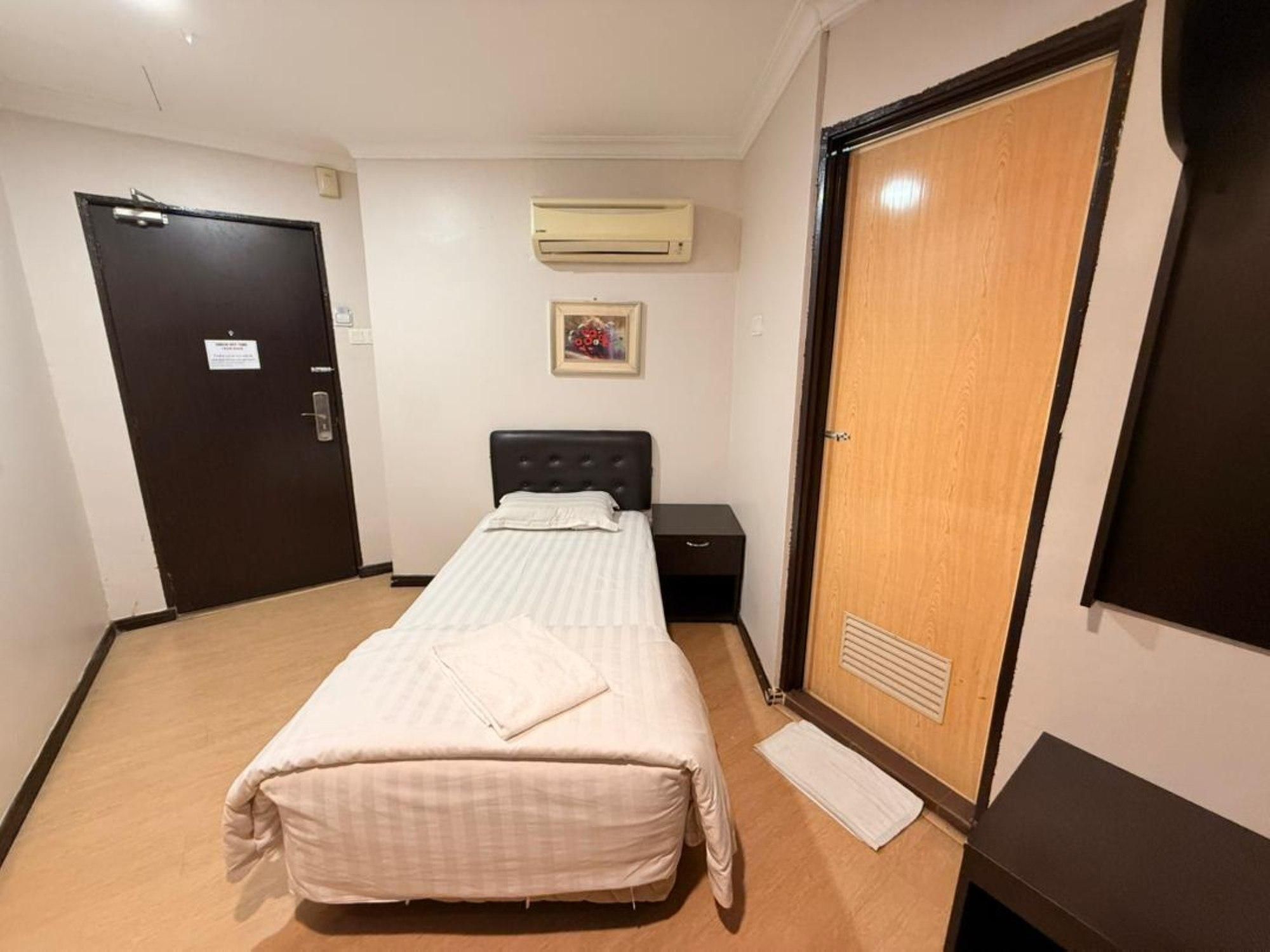 Deluxe Single Room