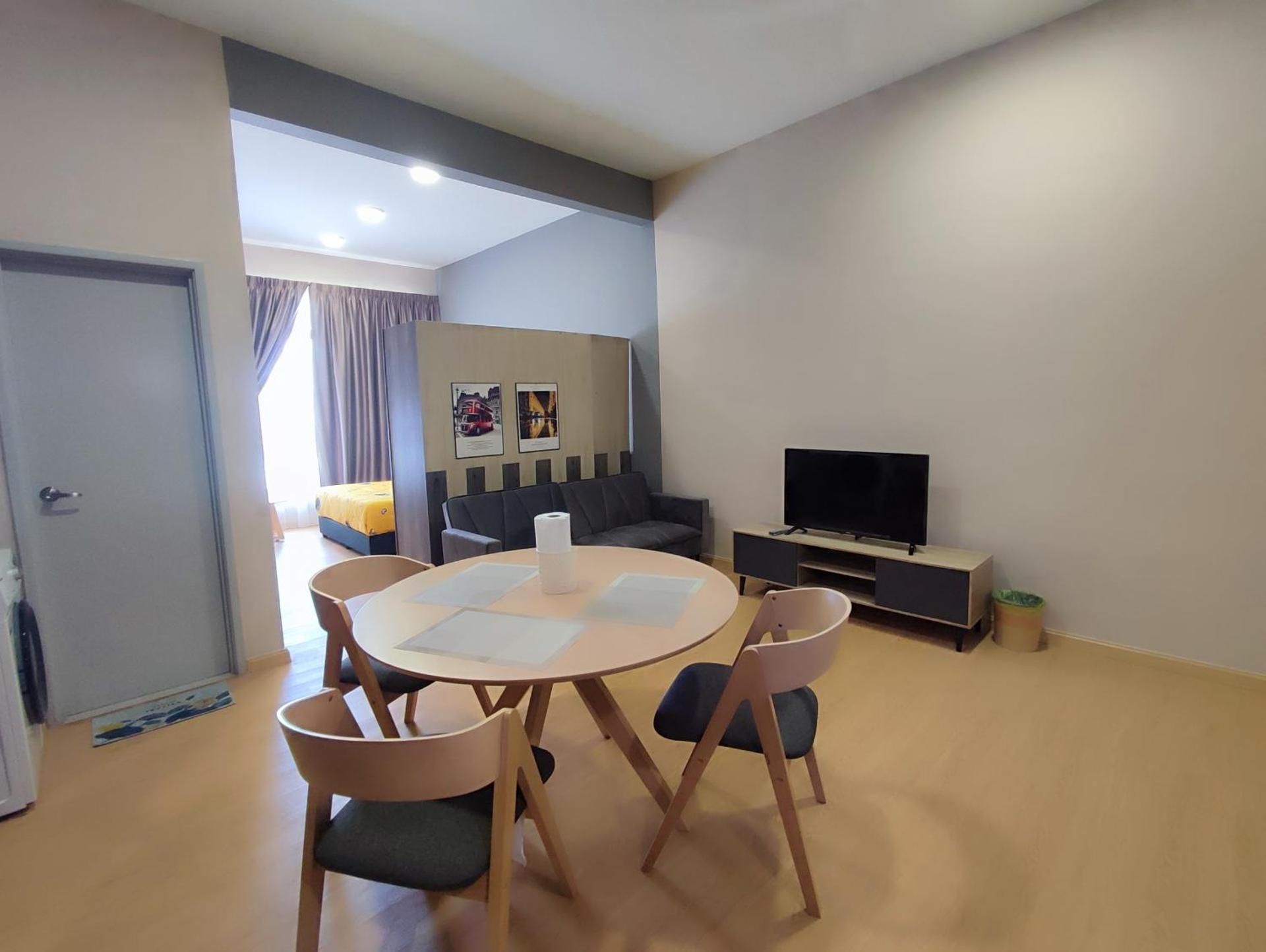 Studio Apartment