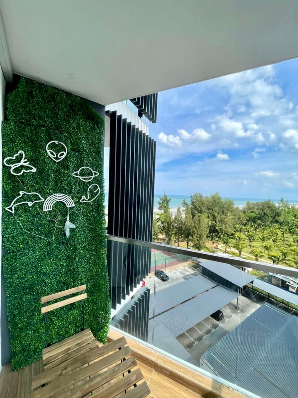 VitaminSEA Seaview 6PAX Studio Netflix B-7-03