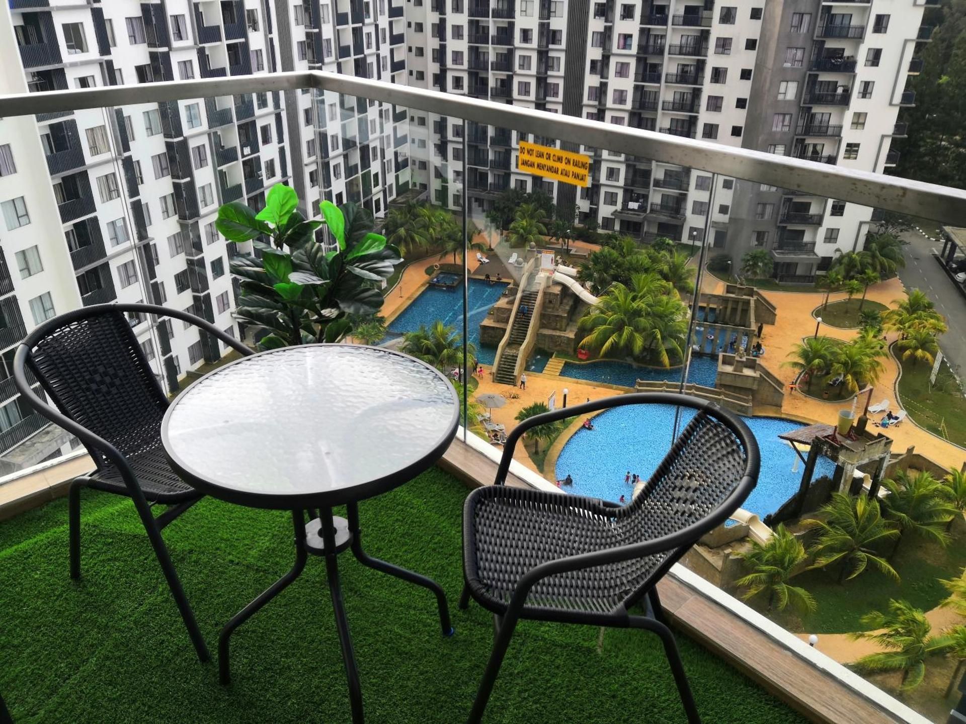Studio Apartment with Sea View