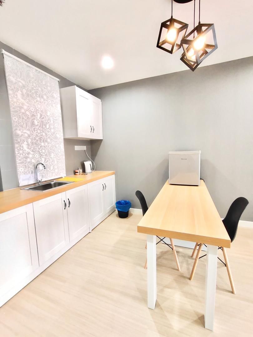 Champs Elysees Homestay for Sweet Couple