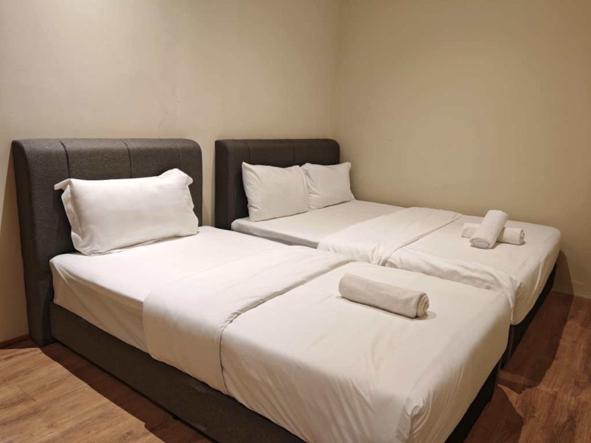 Economy Triple Room with Shared Bathroom