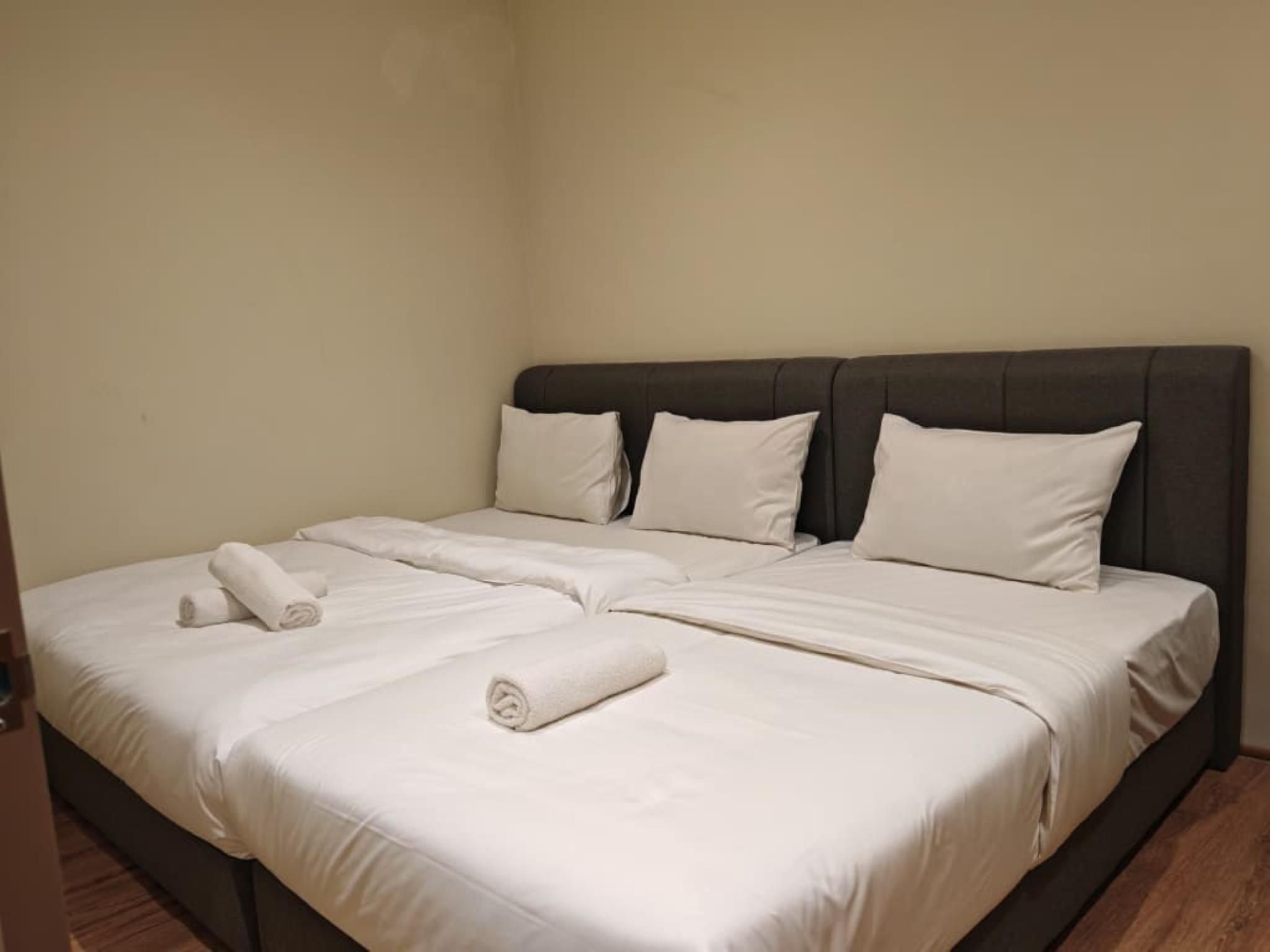 Economy Triple Room with Shared Bathroom