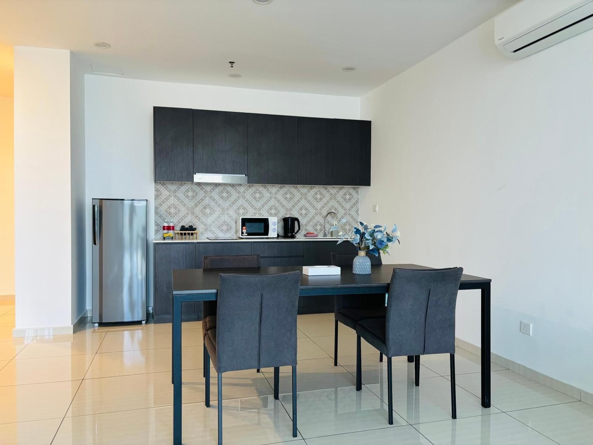 One-Bedroom Deluxe Apartment
