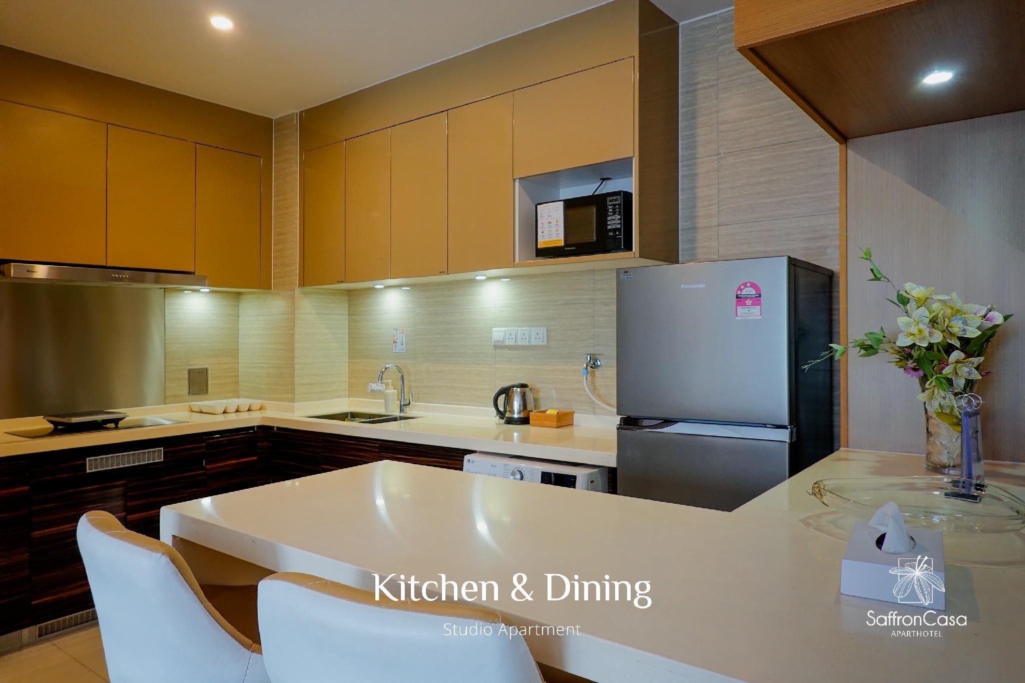 Studio - 3 adults