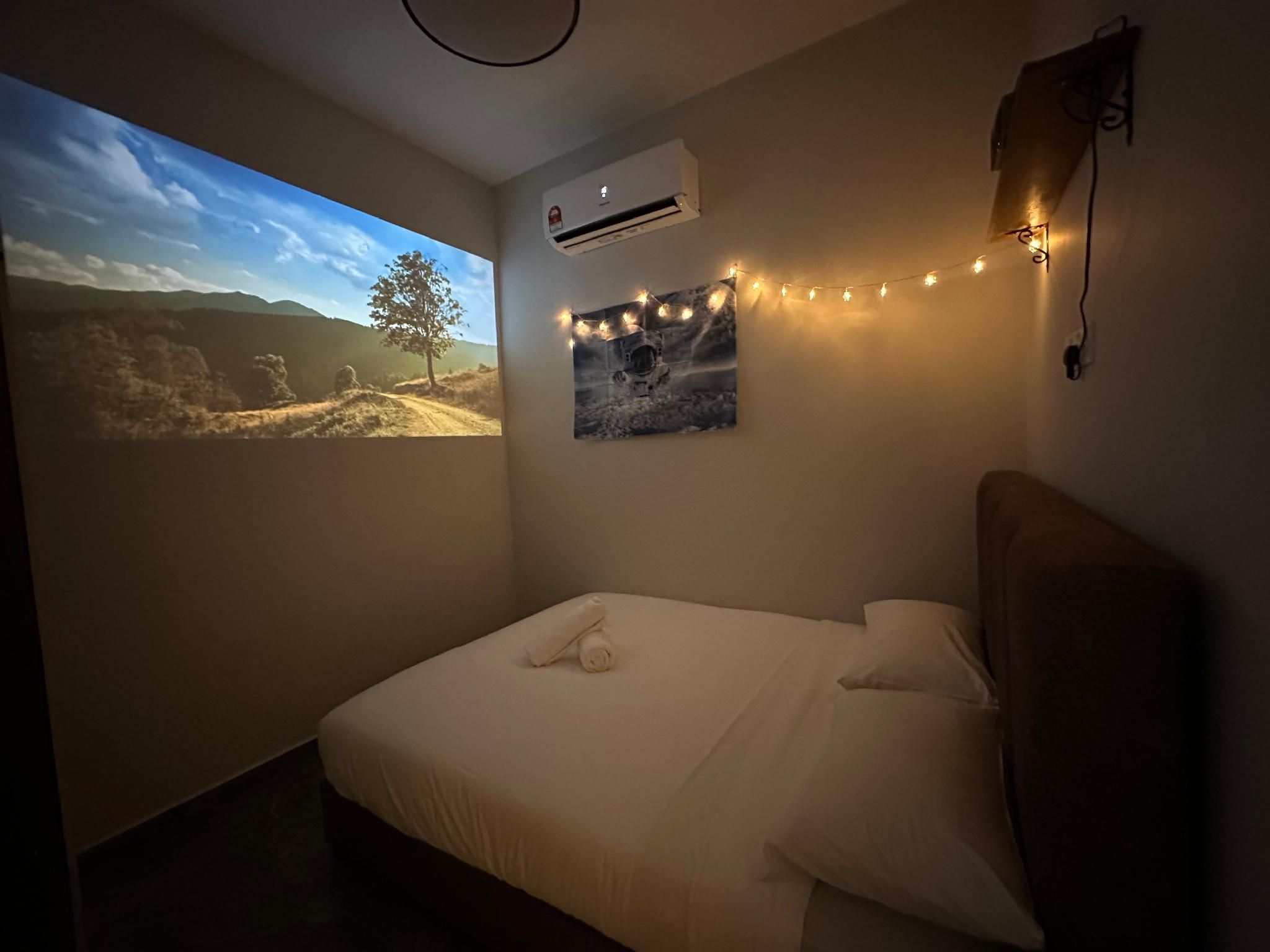 R6 2 pax room with toilet 1 min to KSL