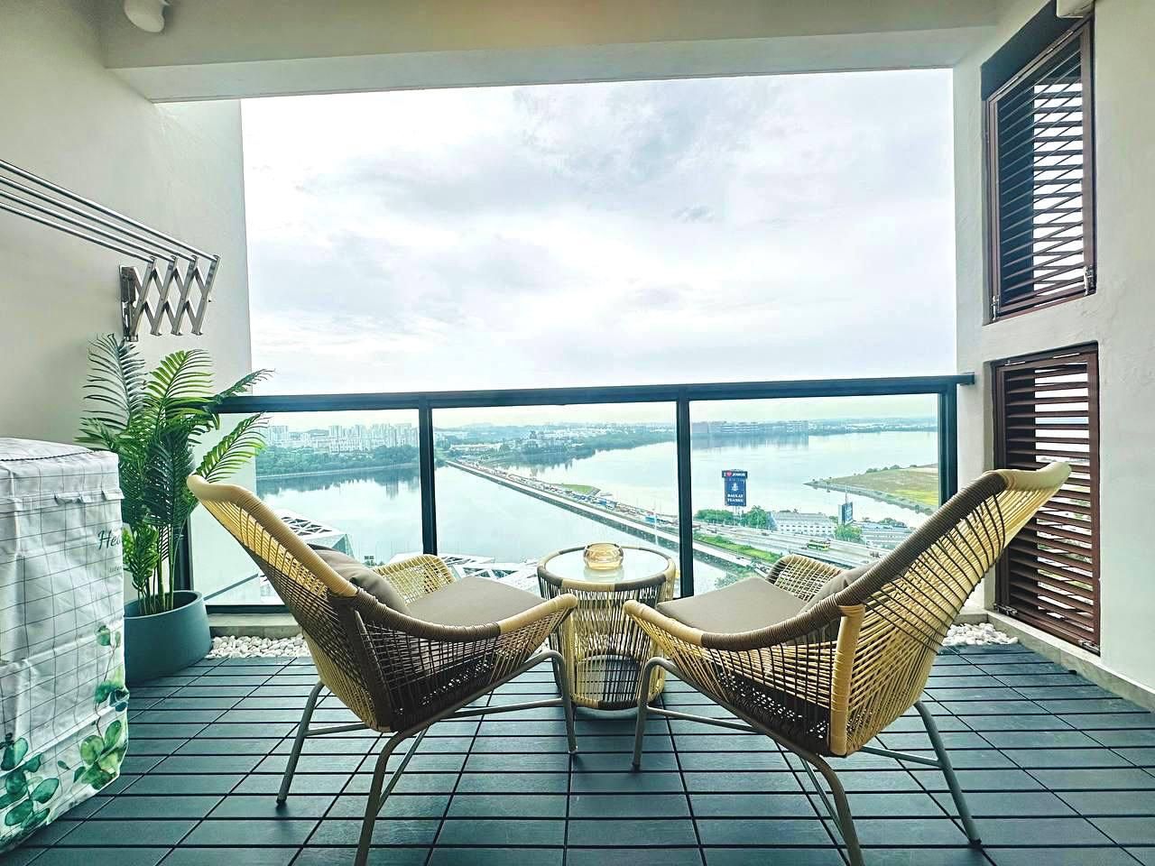 Executive 4BR Sea View at R&F Princess by ANJU