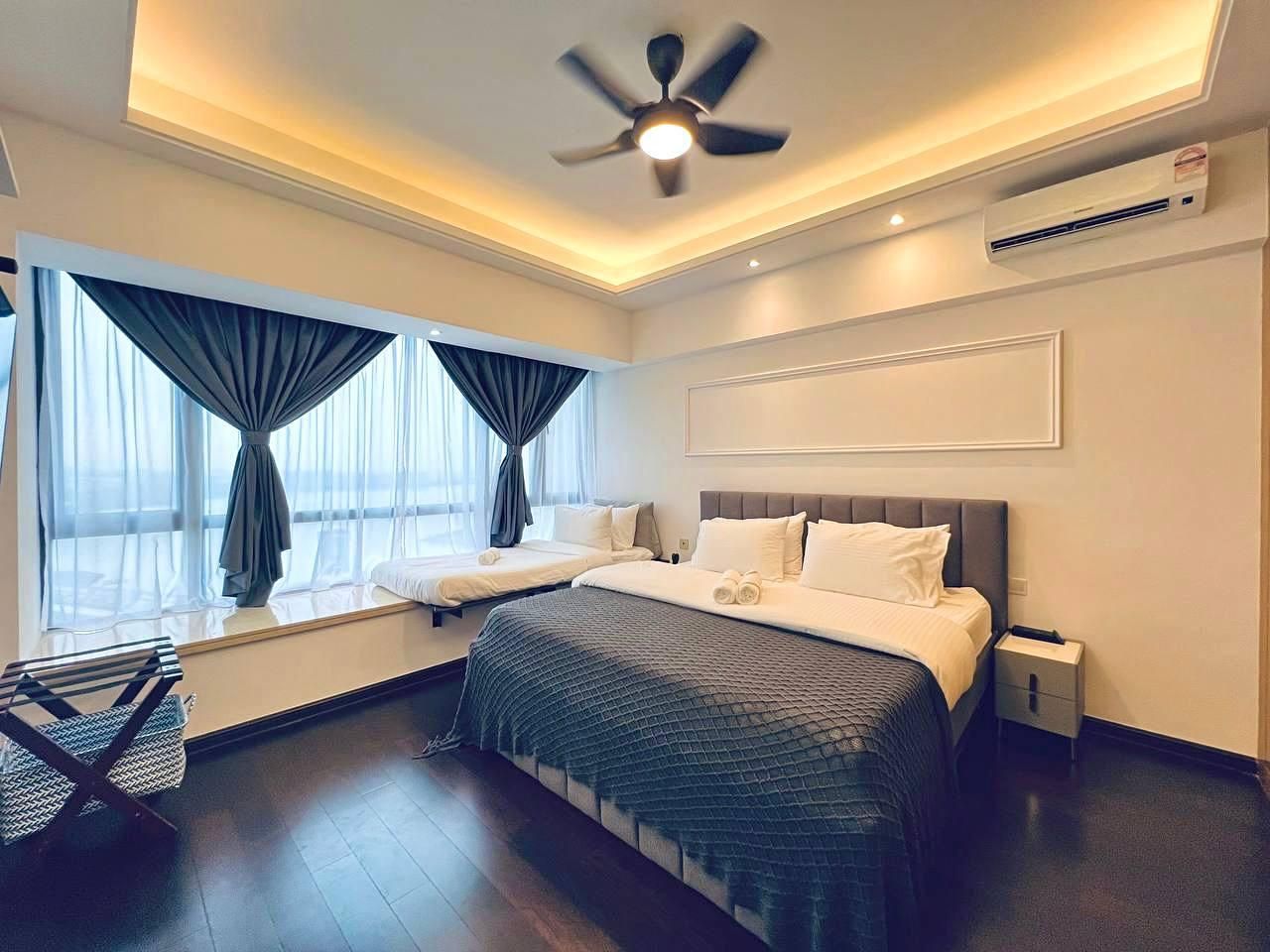 Executive 4BR Sea View at R&F Princess by ANJU