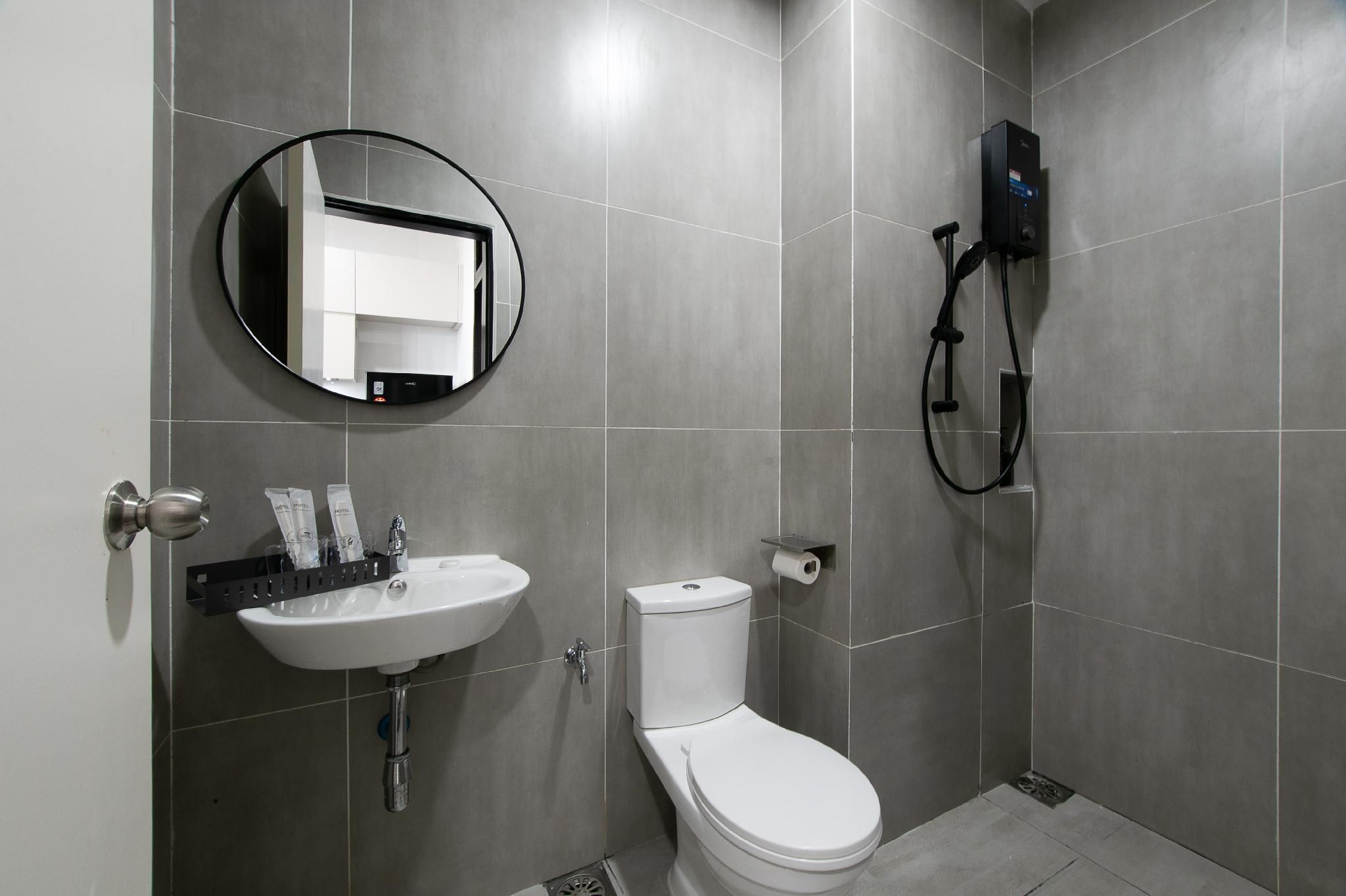 2 Bedroom - 2 Bath Family Superior Suite